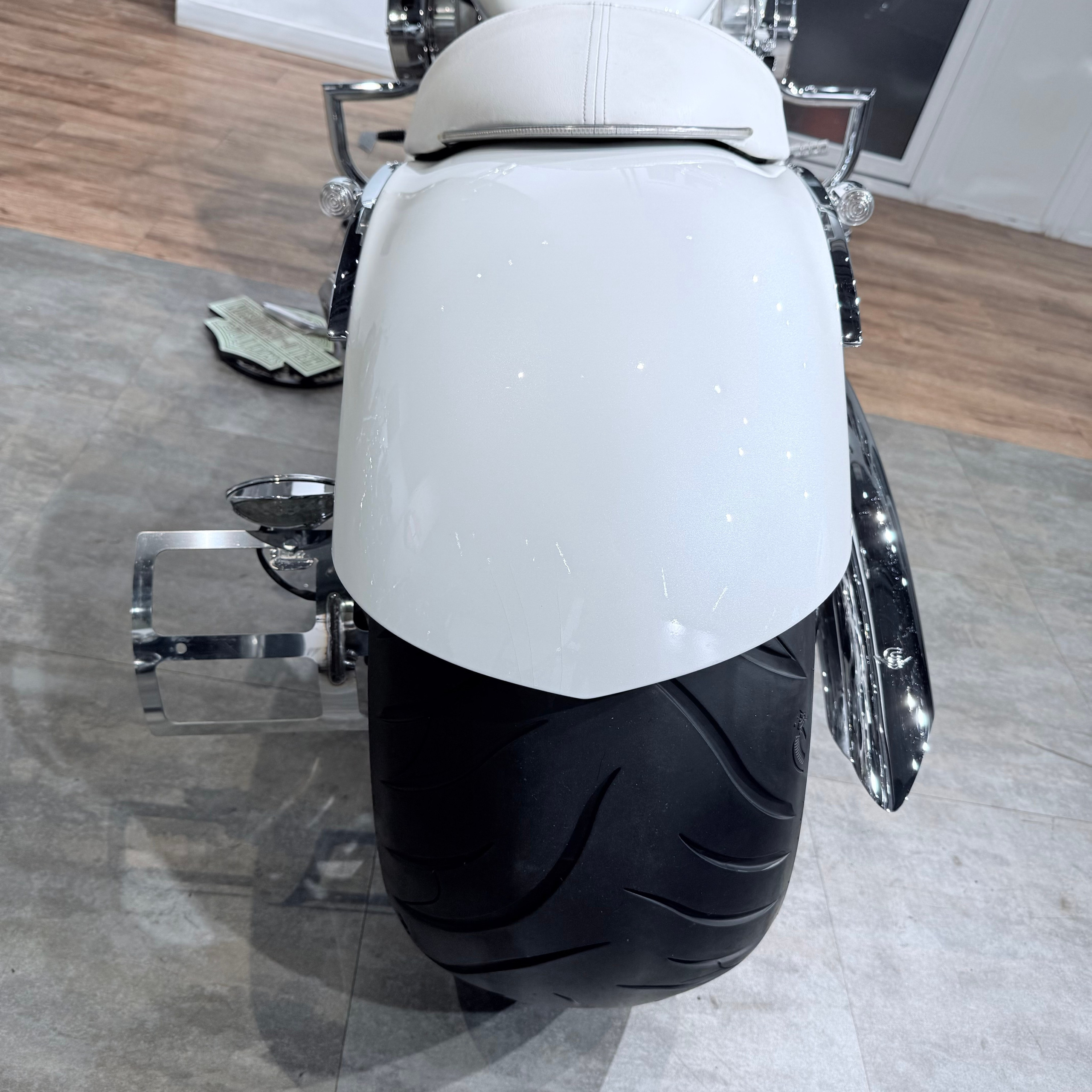 2007 SUZUКI М109R Whitе Hunter. Hello Davidson, Москва. Только хорошие мотоциклы…