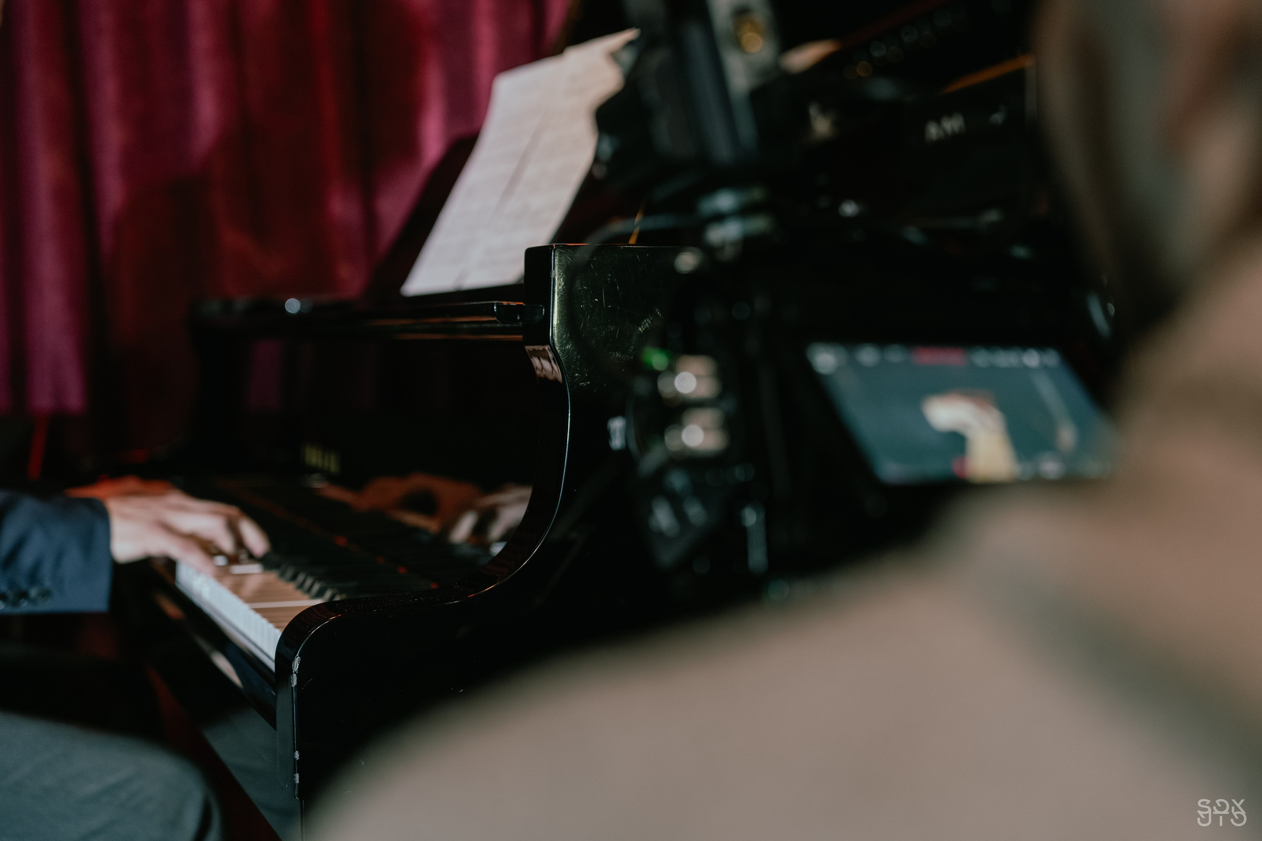 Видеопродакшн BACKED ROLL