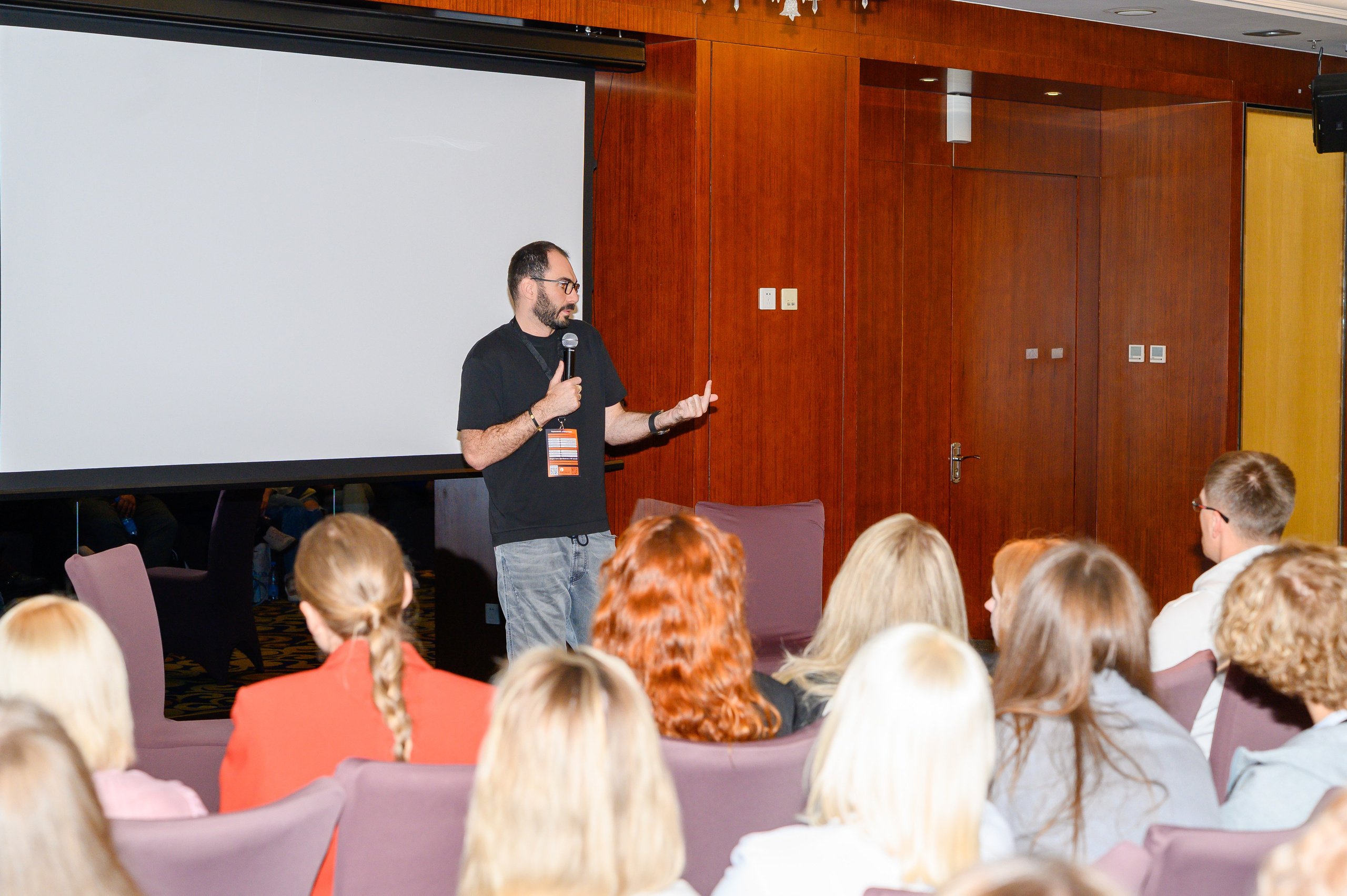 Репортажная съемка с открытия магазина. Фотоуслуги, услуги фотографа, фотографирование важных событий