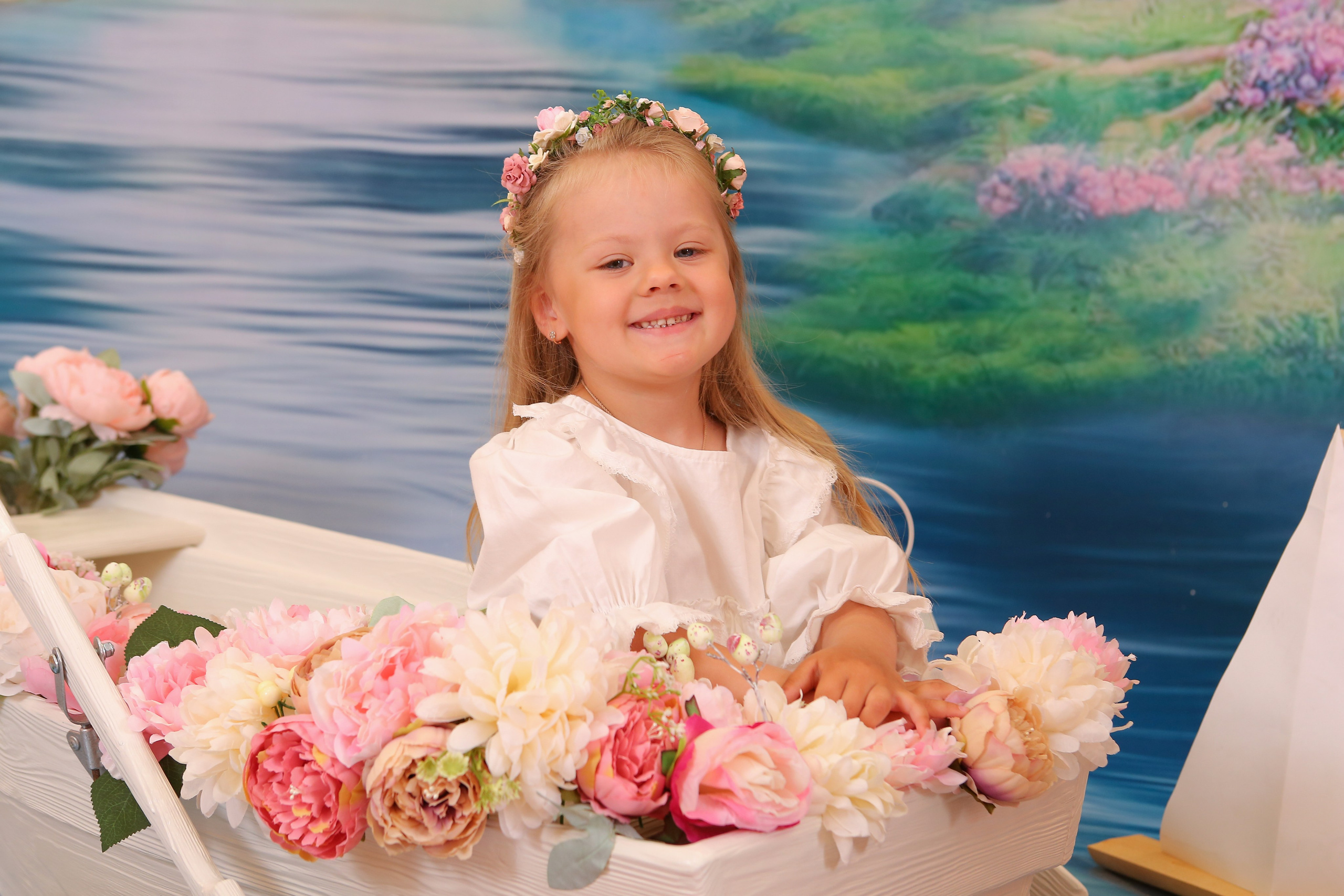 Цветочная лодка. Студия детской и семейной фотографии 12кадров