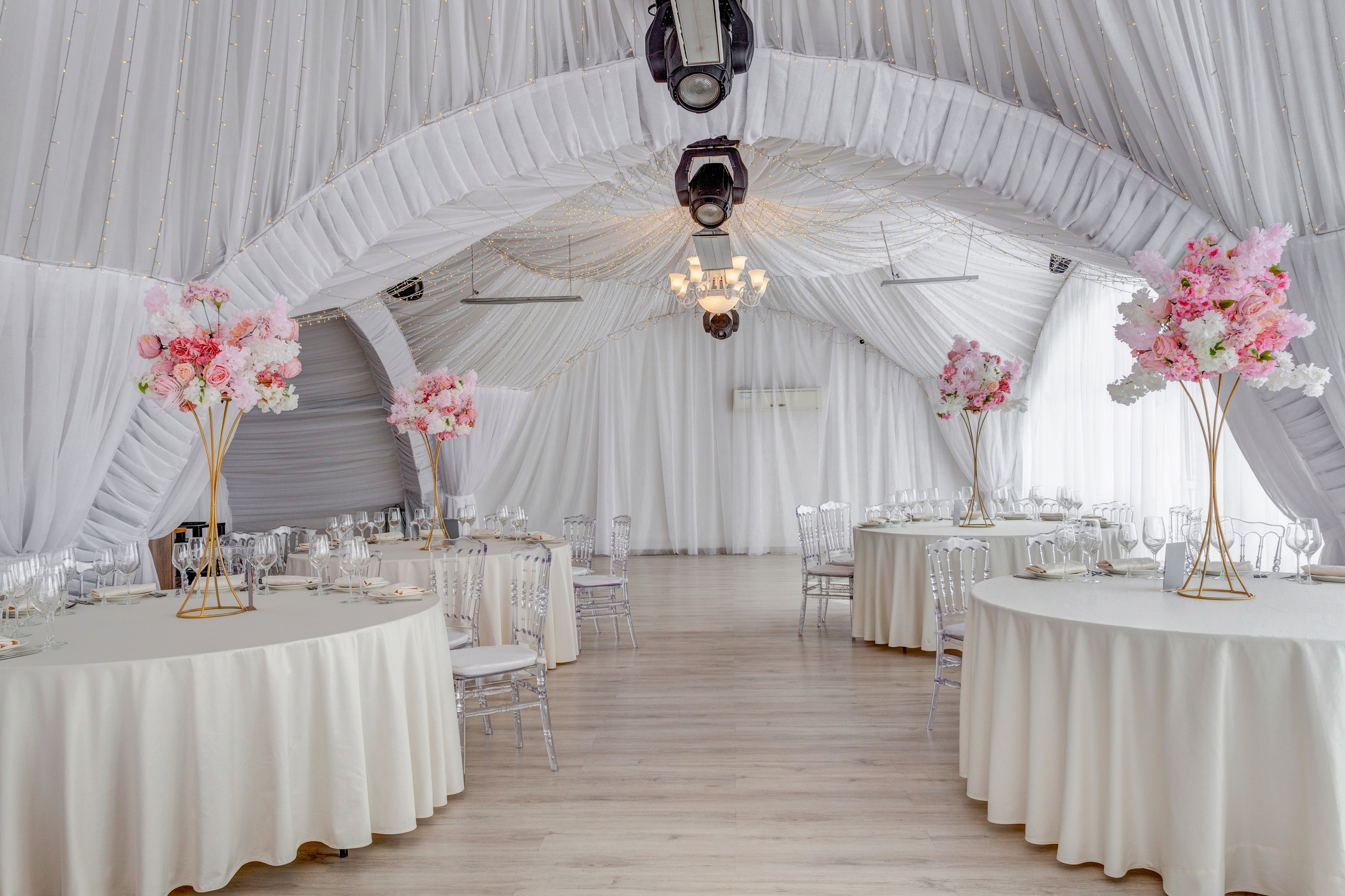 Площадка № 2-22. Свадебный организатор Москва