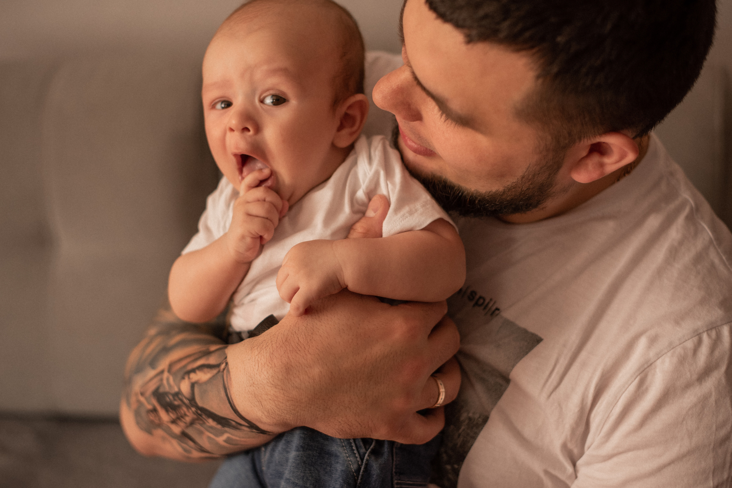 Малыш Мирон с родителями. Фотограф  Потапова Анна