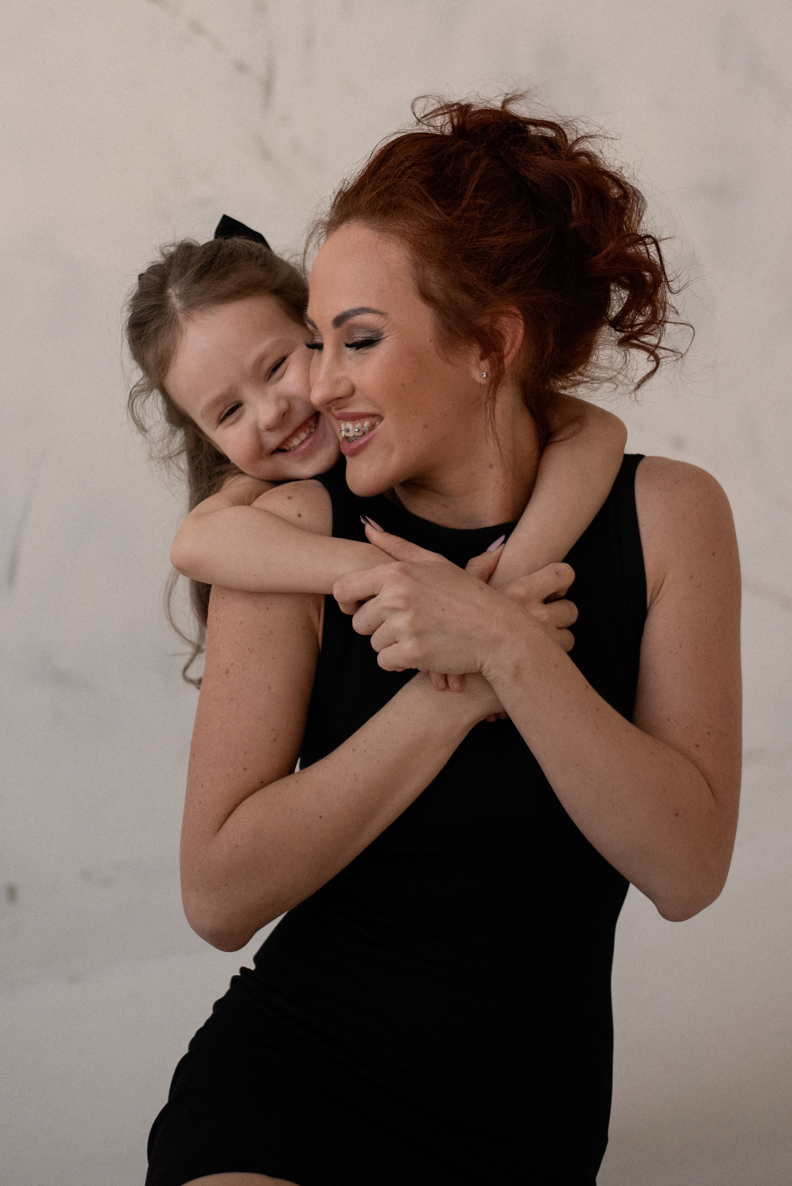 Юля с мамой. Фотограф  Потапова Анна