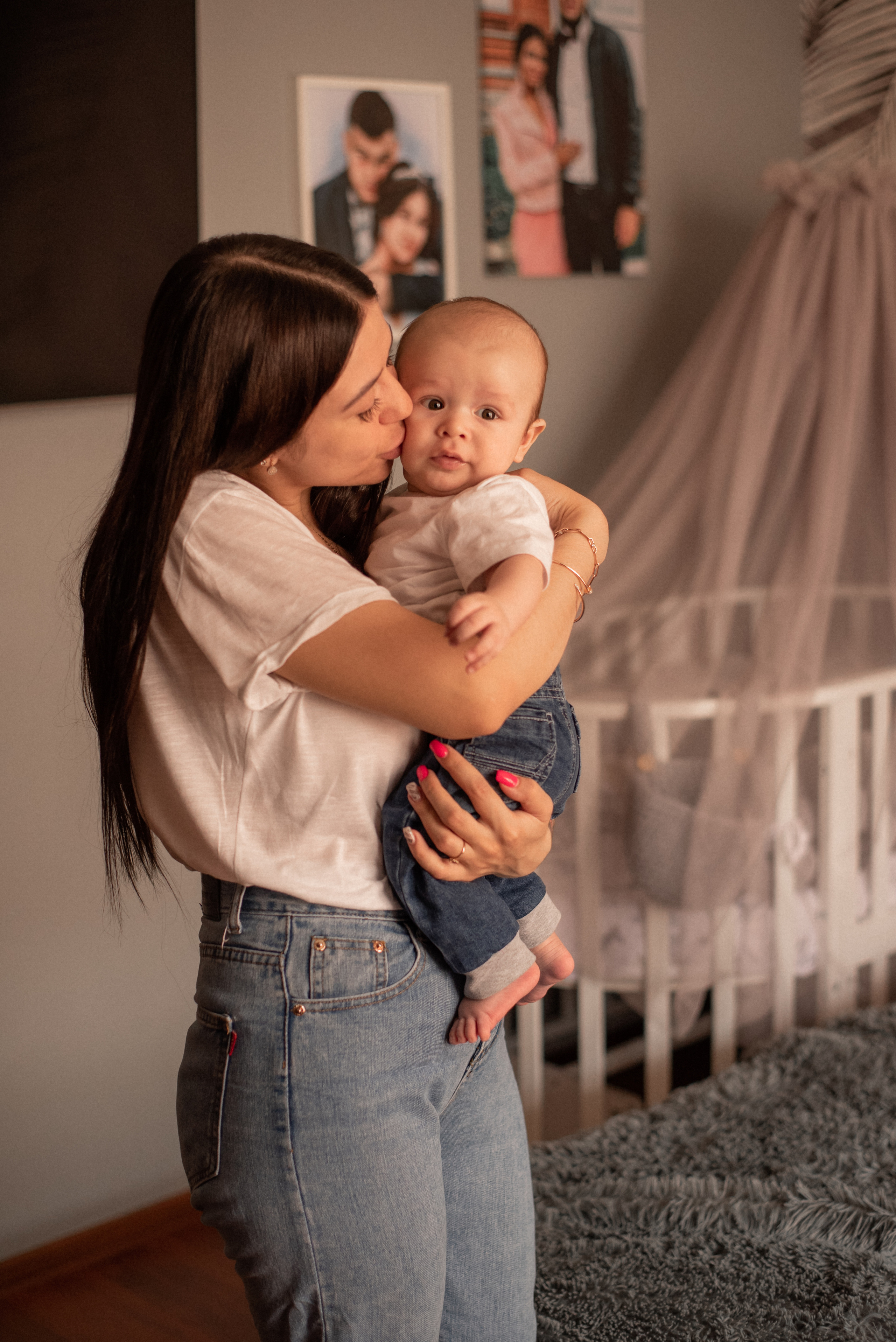 Малыш Мирон с родителями. Фотограф  Потапова Анна