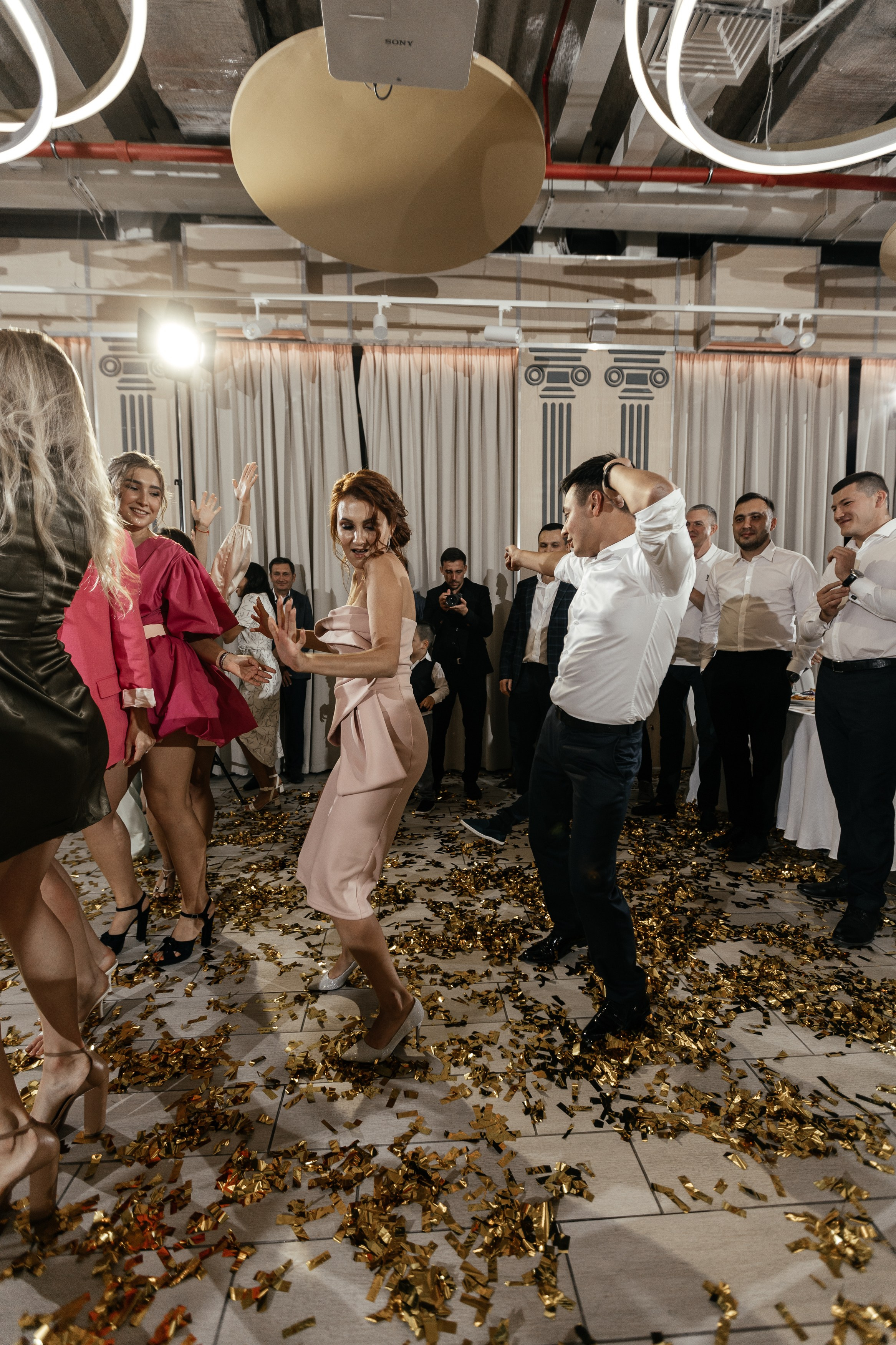 Свадебный фотограф Уфа — Руслан ГабдлисламовЖивые эмоции, красивые кадры, воспоминания на всю жизнь.Работаю по всей Республике Башкортоста. Свадебный фотограф Уфа Руслан Габдлисламов