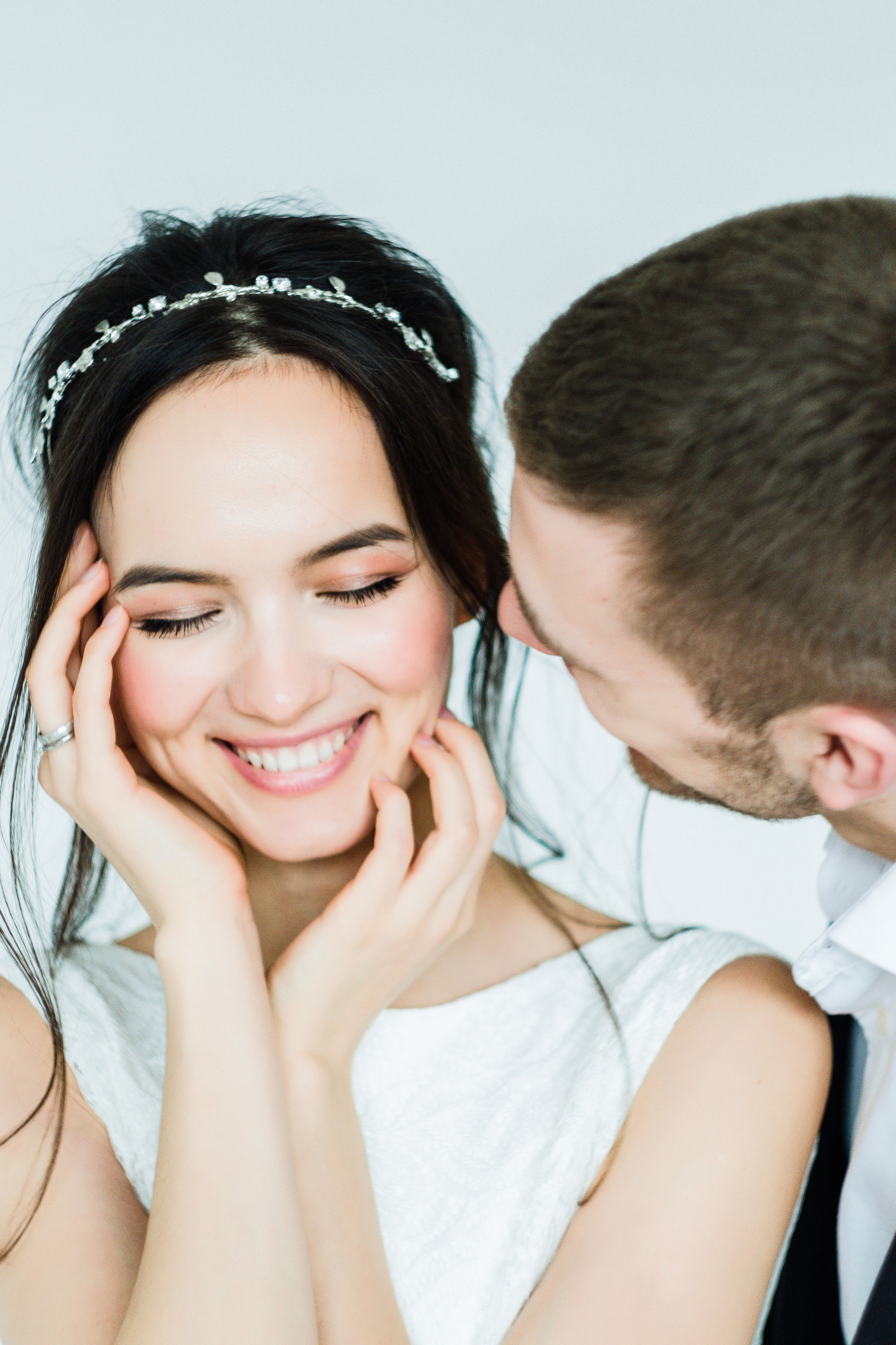 Фотосессия для двоих, лавстори в студии. Портреты студия Москва. Модельные тесты. Lovestory студия в Москве. Женсий фотограф