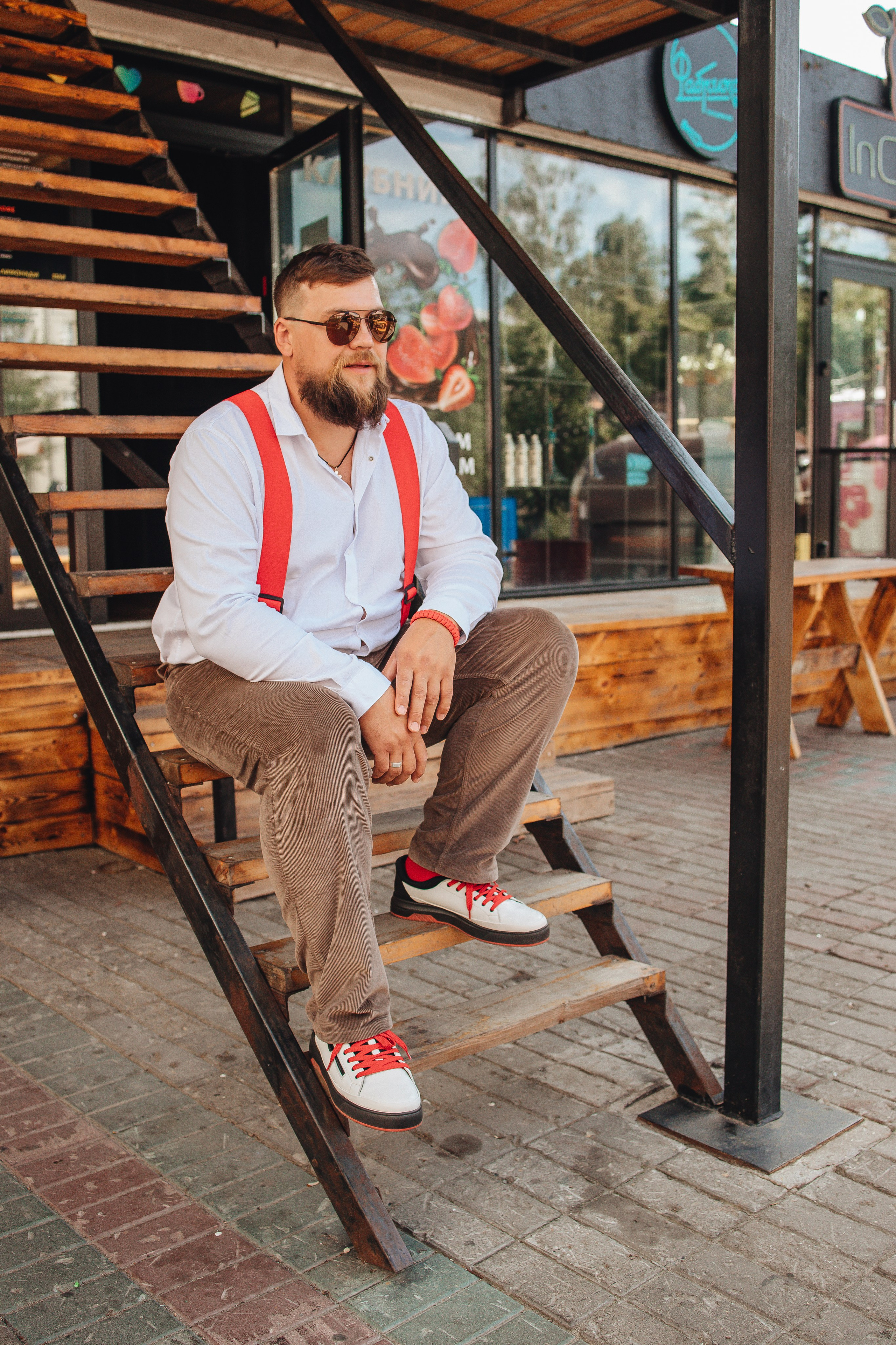 Руслан и Вера (прогулка по центру). Фотограф Новосибирск