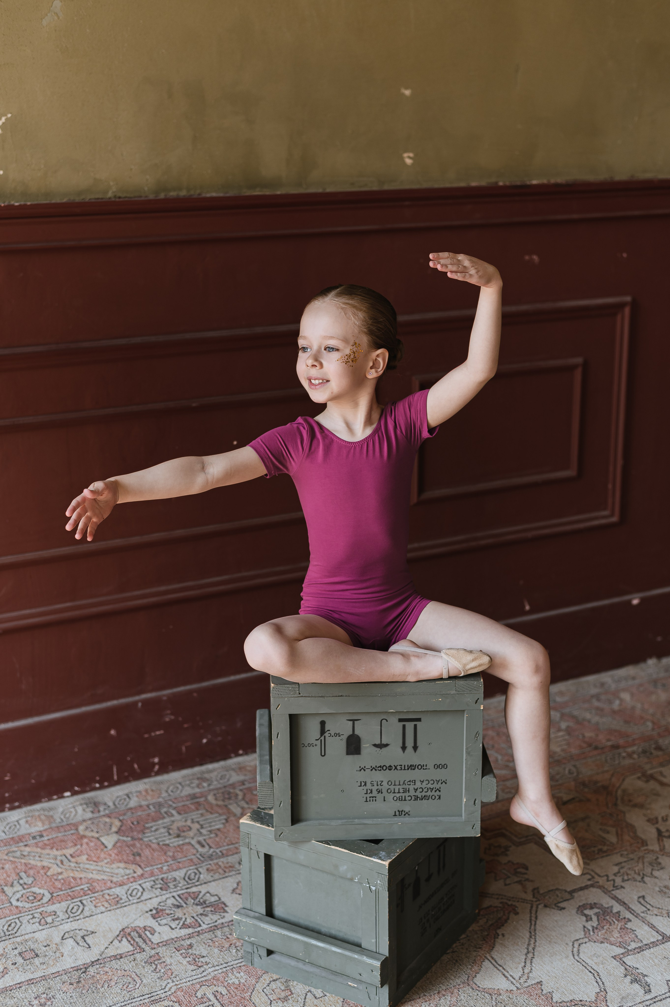 ВВЕРХ ДНОМ. SCULPTURE. Профессиональный репортажный, коммерческий фотограф в Санкт-Петербурге