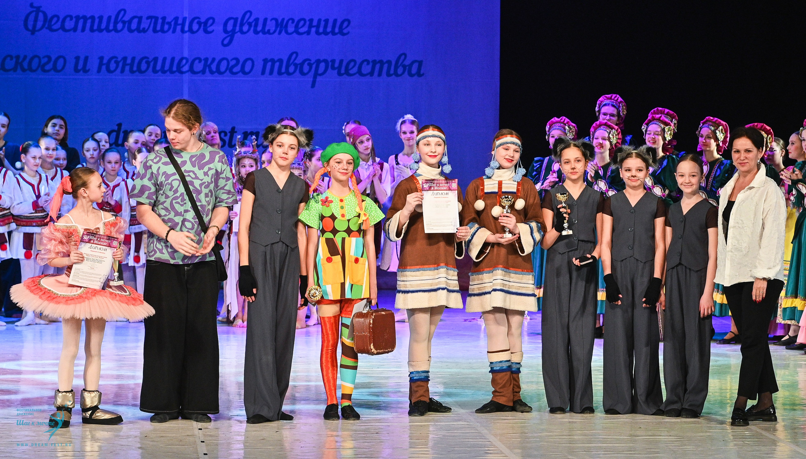 12.04.2025 Фестивальное движение «Шаг к мечте» г. Москва. Медиастудия Фото Концепт