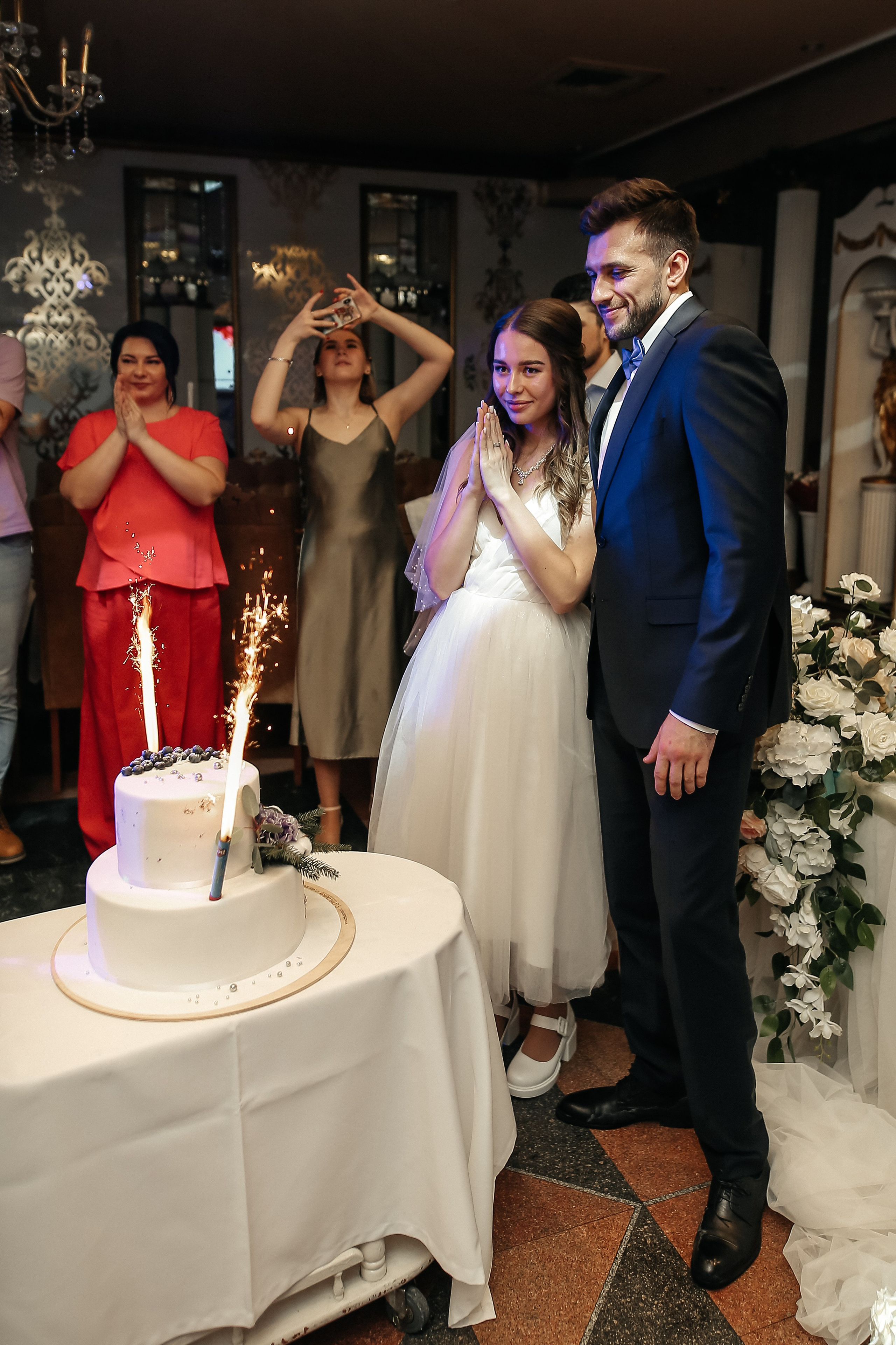 Живая музыка в Москве Ведущий Москва Саксофон Топ ведущих на свадьбу. Свадебный ведущий в Москве Саксофон на свадьбу