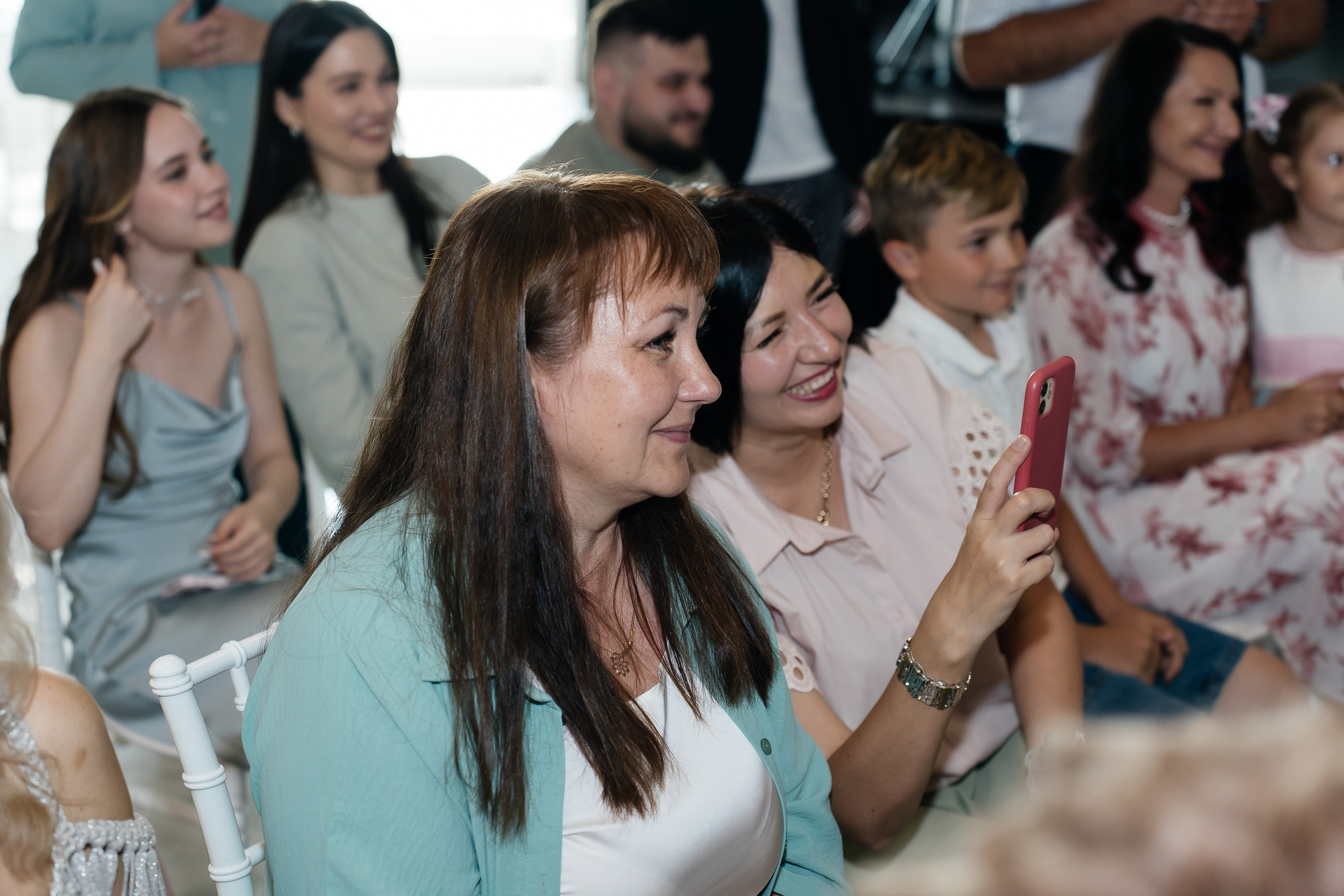 В отели. Для тех, кто не ждёт удачи, а создаёт её. Каждая фотосессия — это твой момент, твой стиль, твой успех. 📸