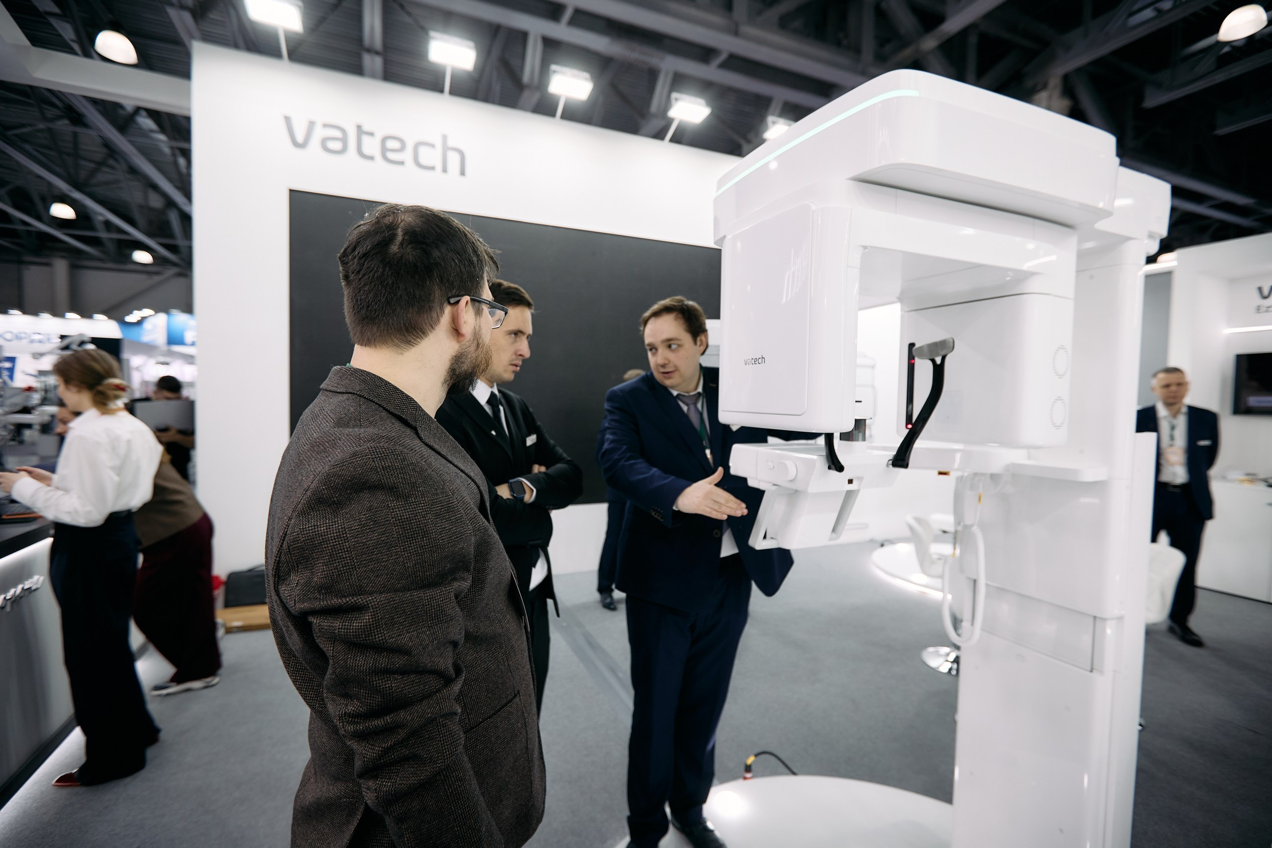 Дентал Салон 2026: Vatech. Свадебный и репортажный фотограф Дмитрий Кононенко