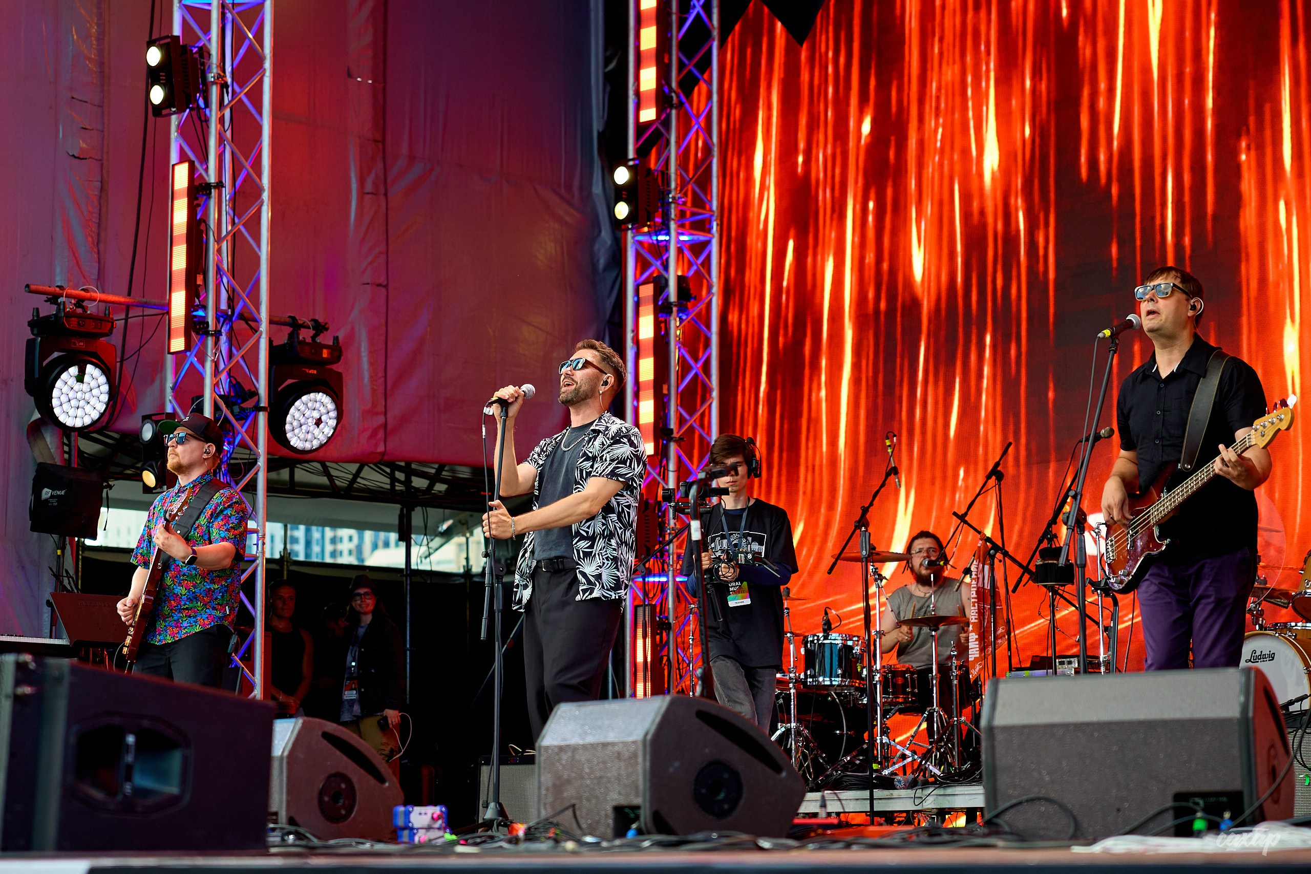 Фестиваль Ural Music Night 2026. Профессиональный фотограф в Екатеринбурге Юра Сахар