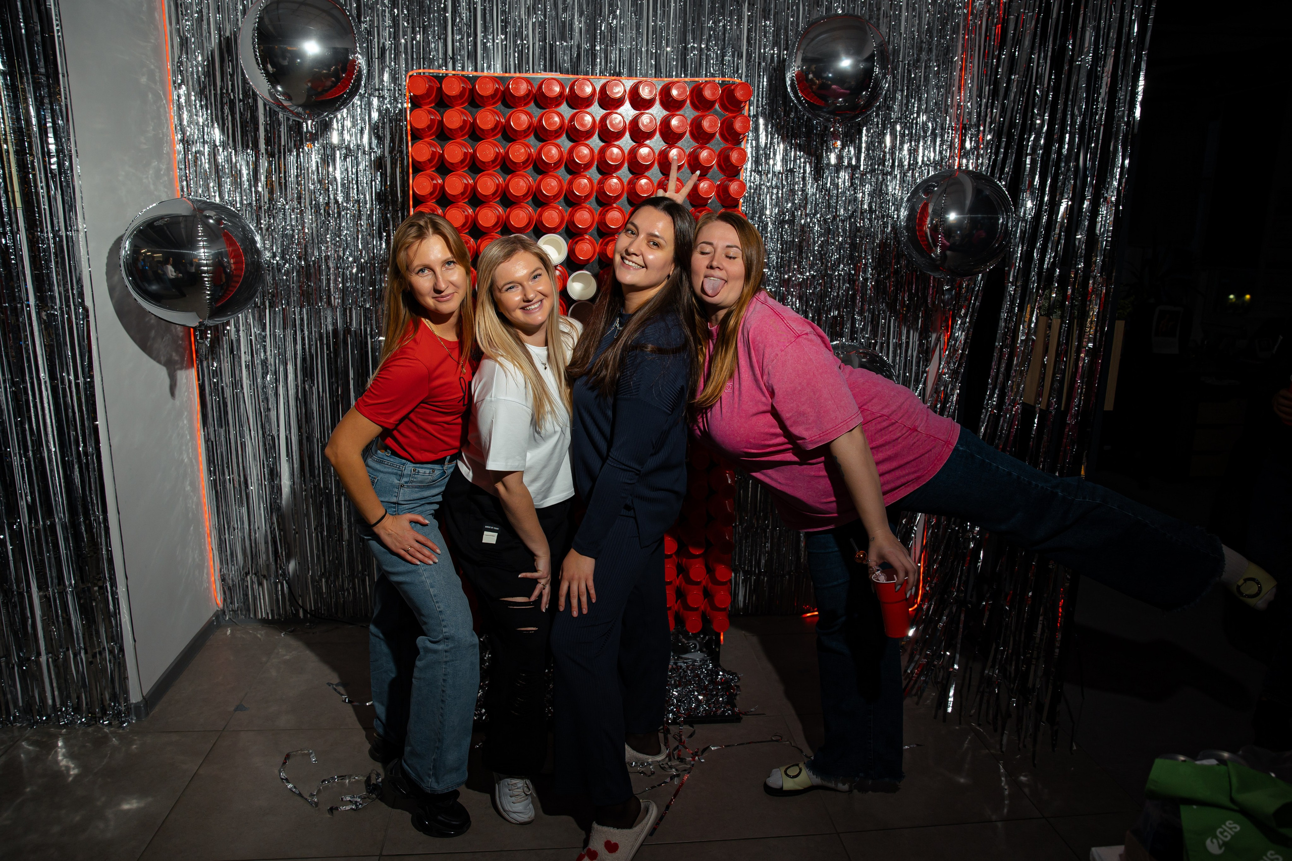 Дубль гис (офисная туса). Фотограф Вячеслав Фарунин