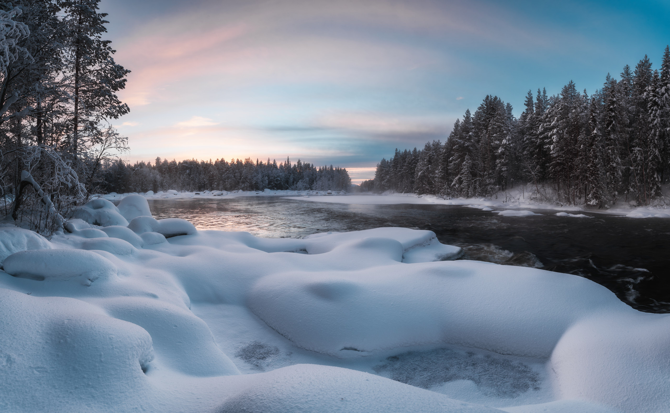 Панорамный пейзаж. Река Колвица. Фотограф Андрей Баскевич