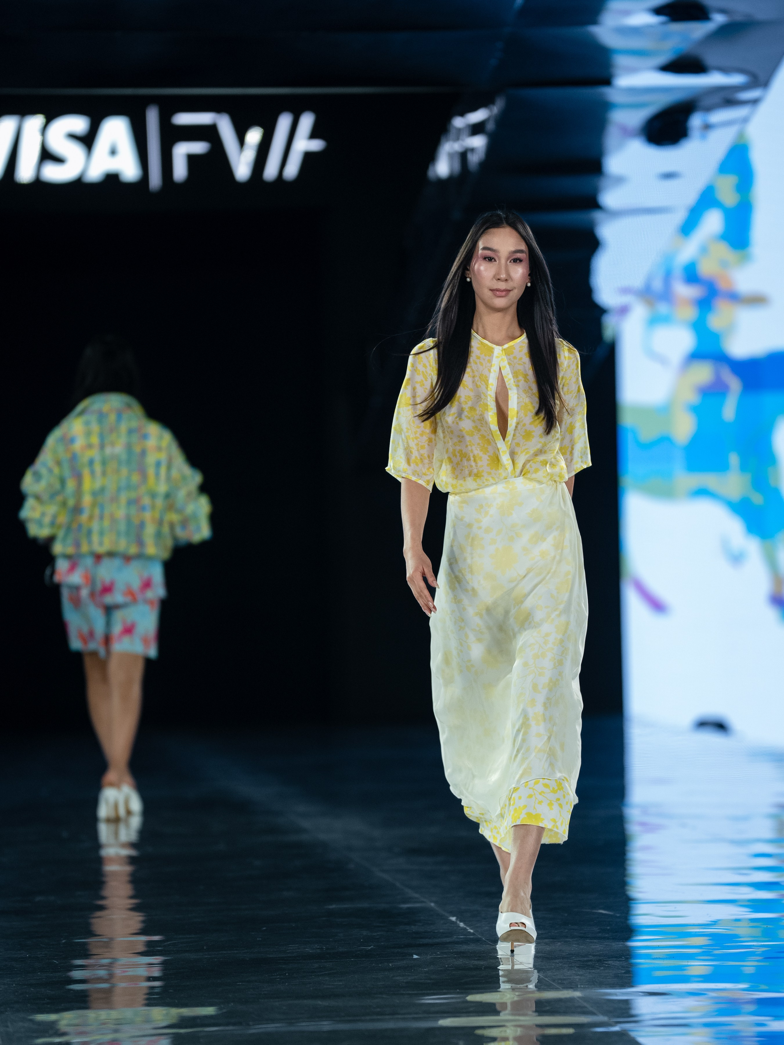 Visa Fashion Week Studio 4353. Сайт Алматинского НЮ АРТ, будуар и фэшн фотографа Дениса Карпенко