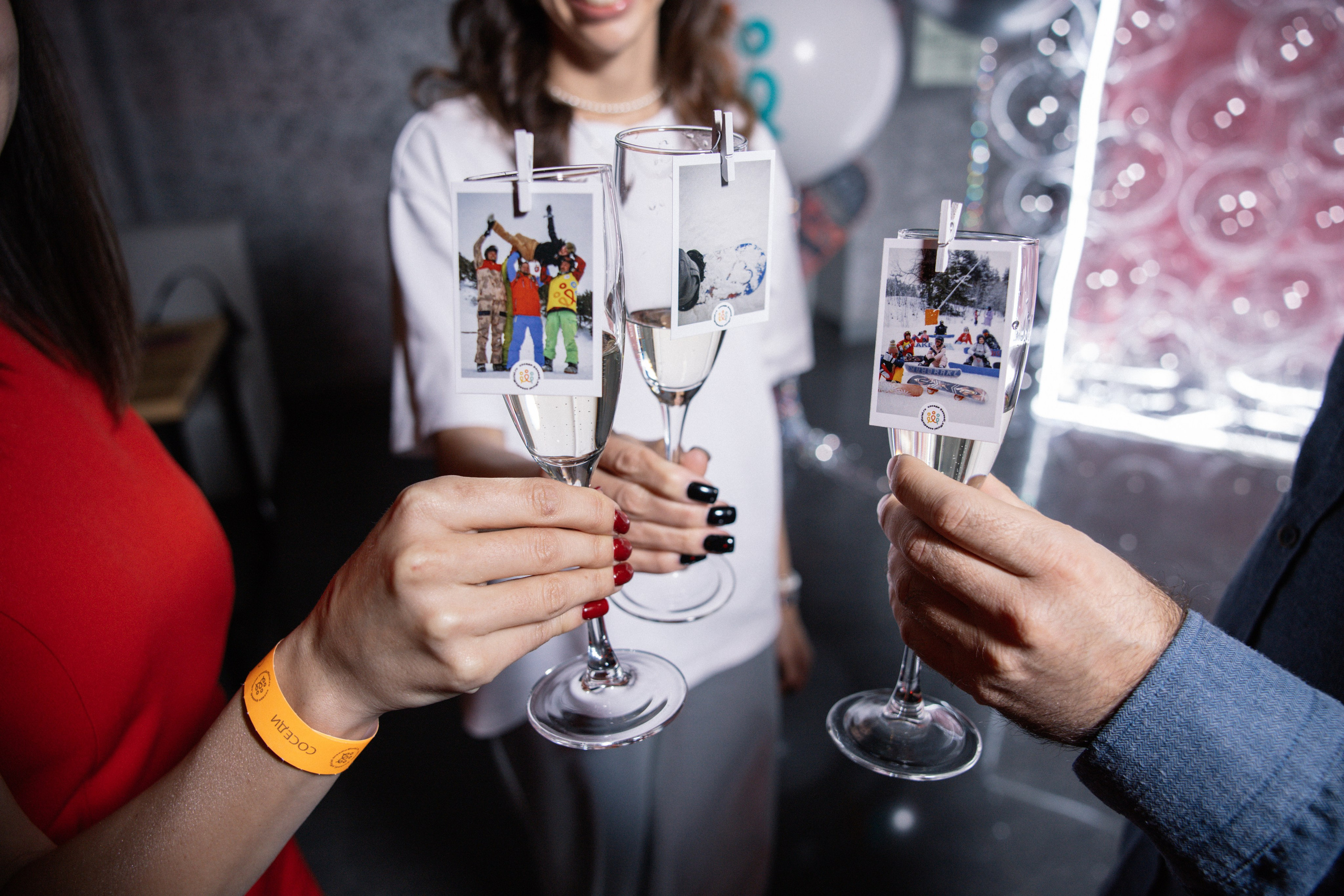 Соседи, Тусец. Фотограф Эдуарда Титанян