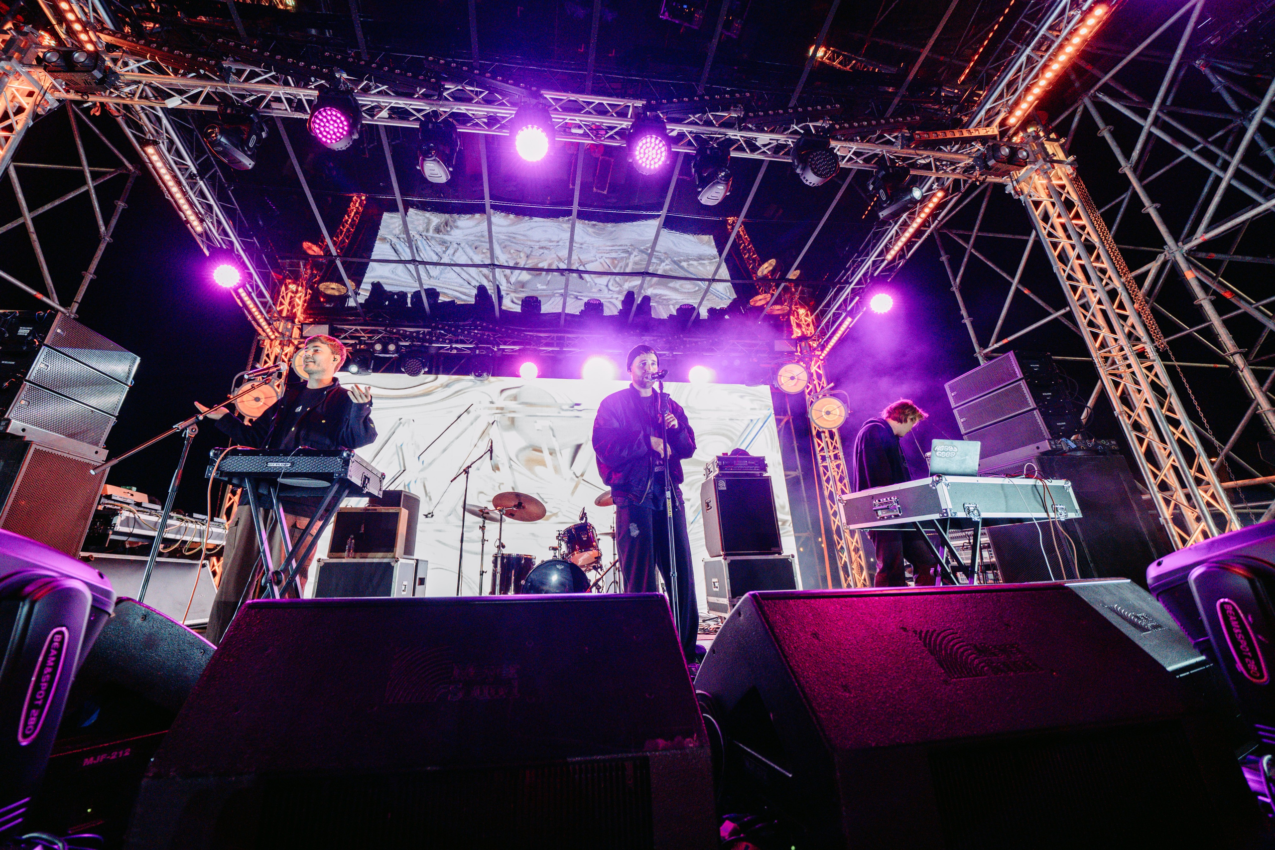 ЛАУД, КАССЕТА, Kristina Si x URAM FEST. Главная