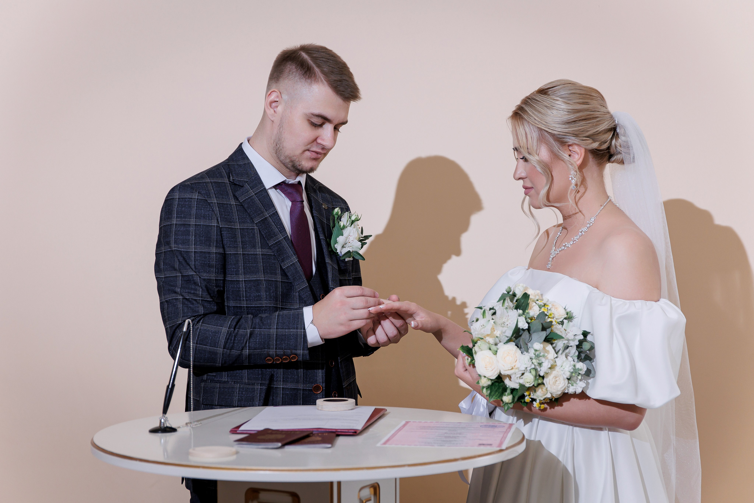 Екатерина и Евгений. Свадебный фотограф в Омске Яна Савина