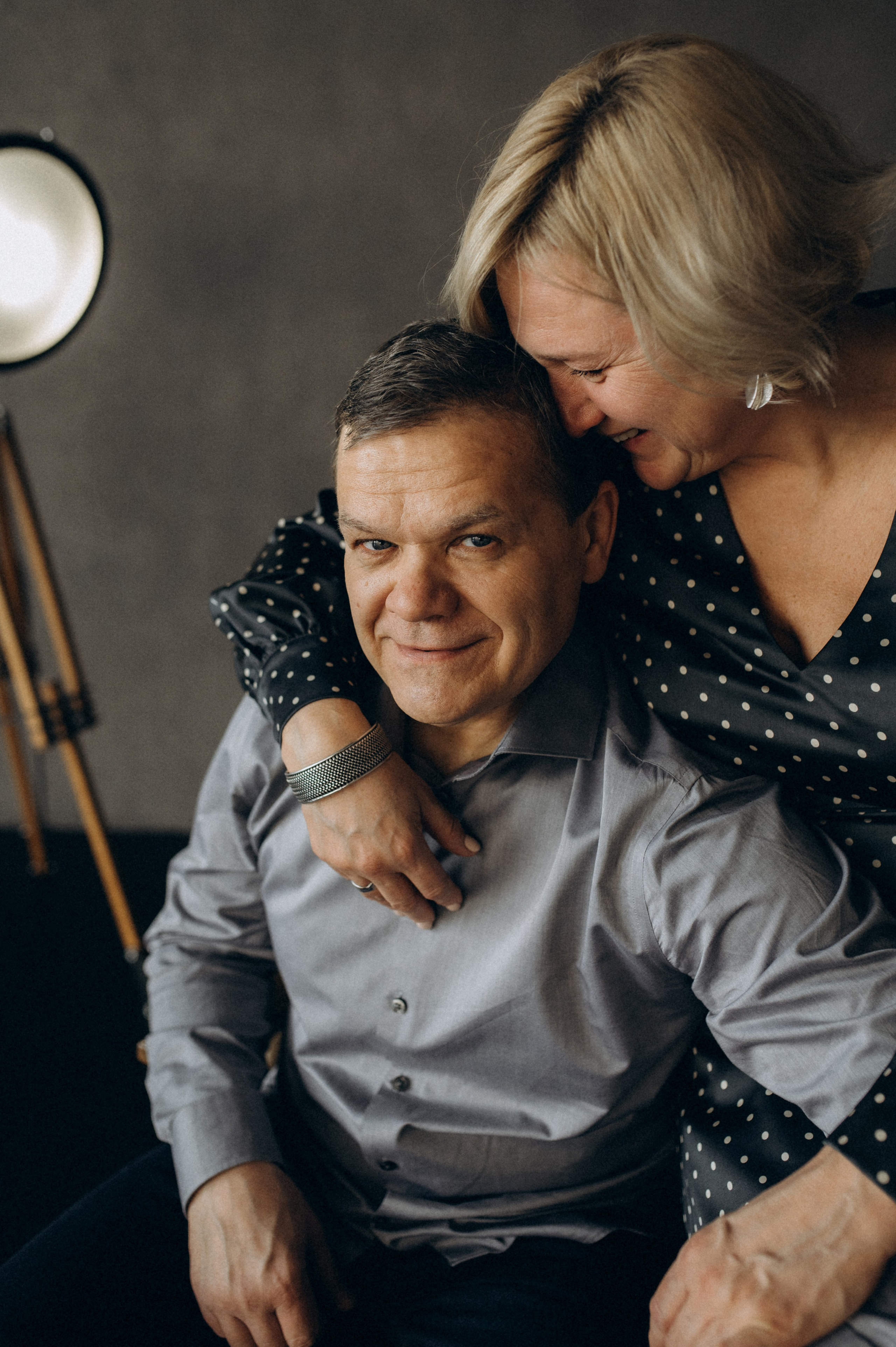 Фотосессия большой семьи в студии. Семейный фотограф в Новосибирске Женя Индрикова