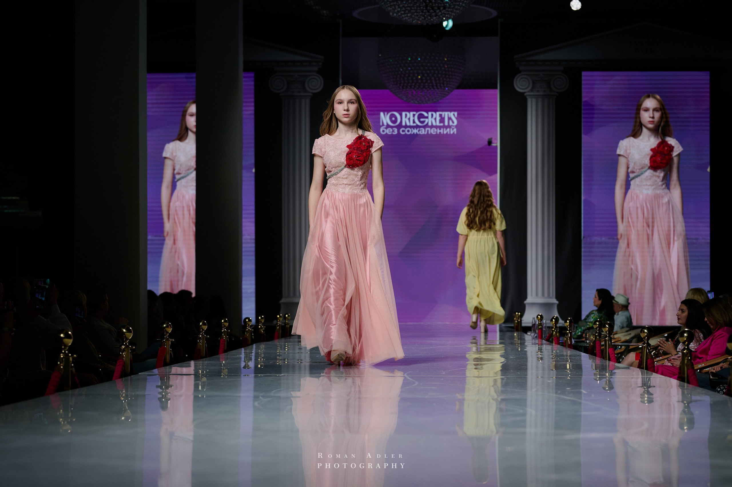 ESTET FASHION WEEK ВЕСНА — 2025. Фотограф Роман Адлер