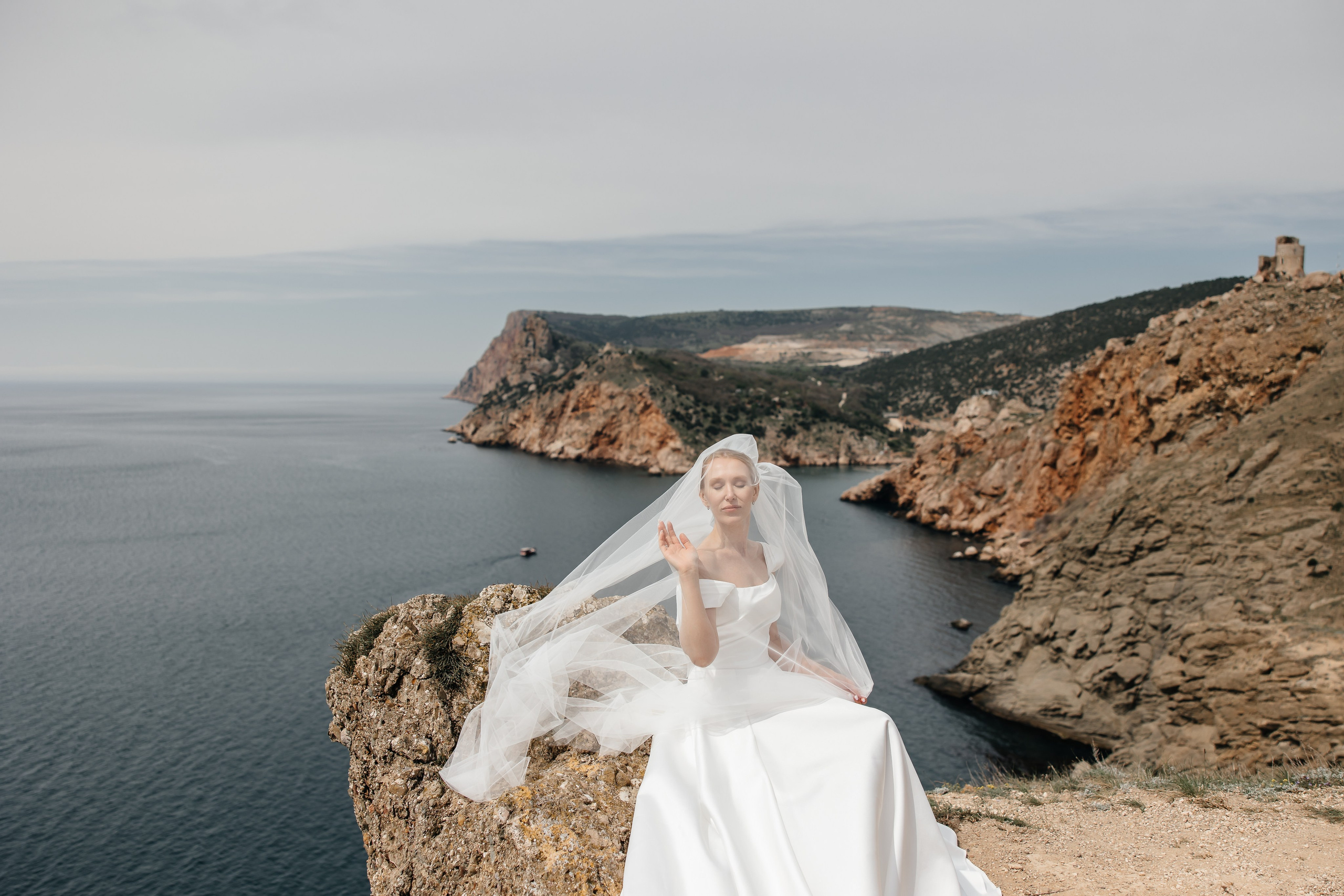 Анонс свадьбы Алены и Алексея. Весенняя Балаклава и Ливадийский дворец. Свадебный фотограф в Крыму и Севастополе Ольга Баскакова