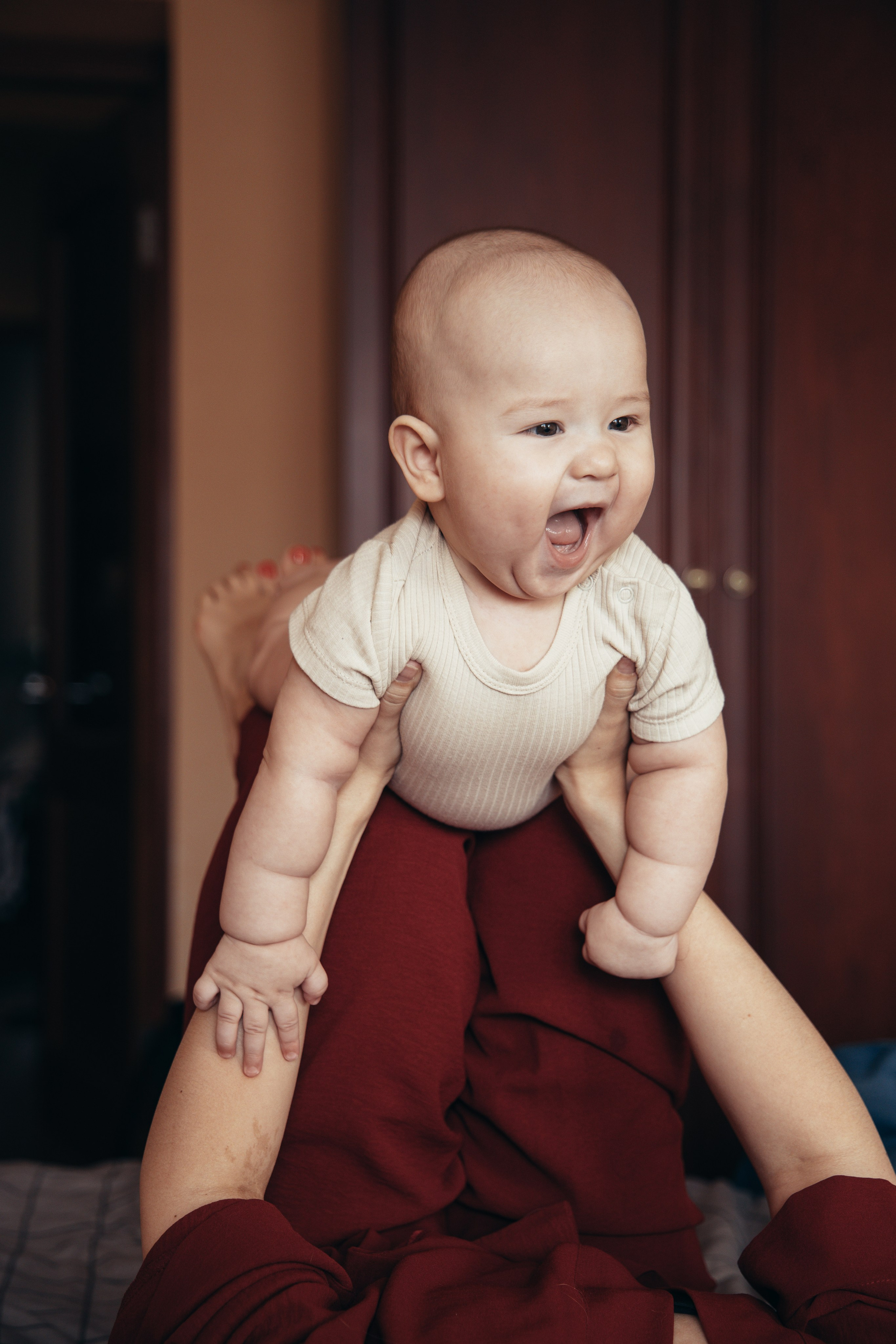 Домашняя семейная фотосессия. Свадебный и семейный фотограф в Красноярске Леонид Максимов