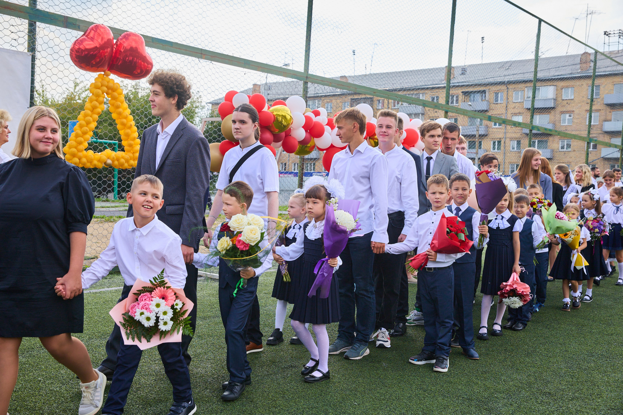 День знаний. Праздничная линейка