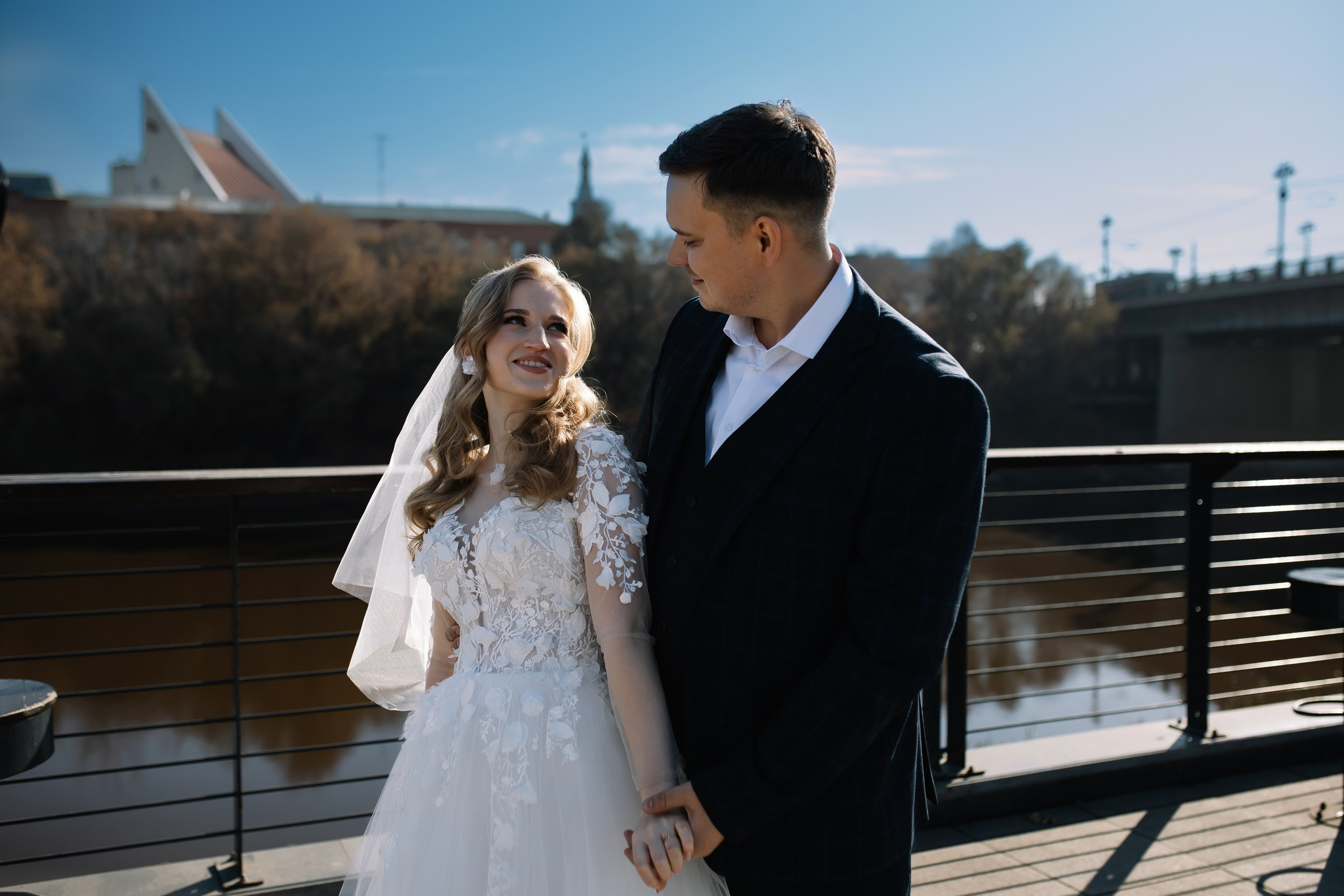 Игорь и Дарья. Свадебный фотограф и видеограф в Омске — Виталий и Алёна Орлянд