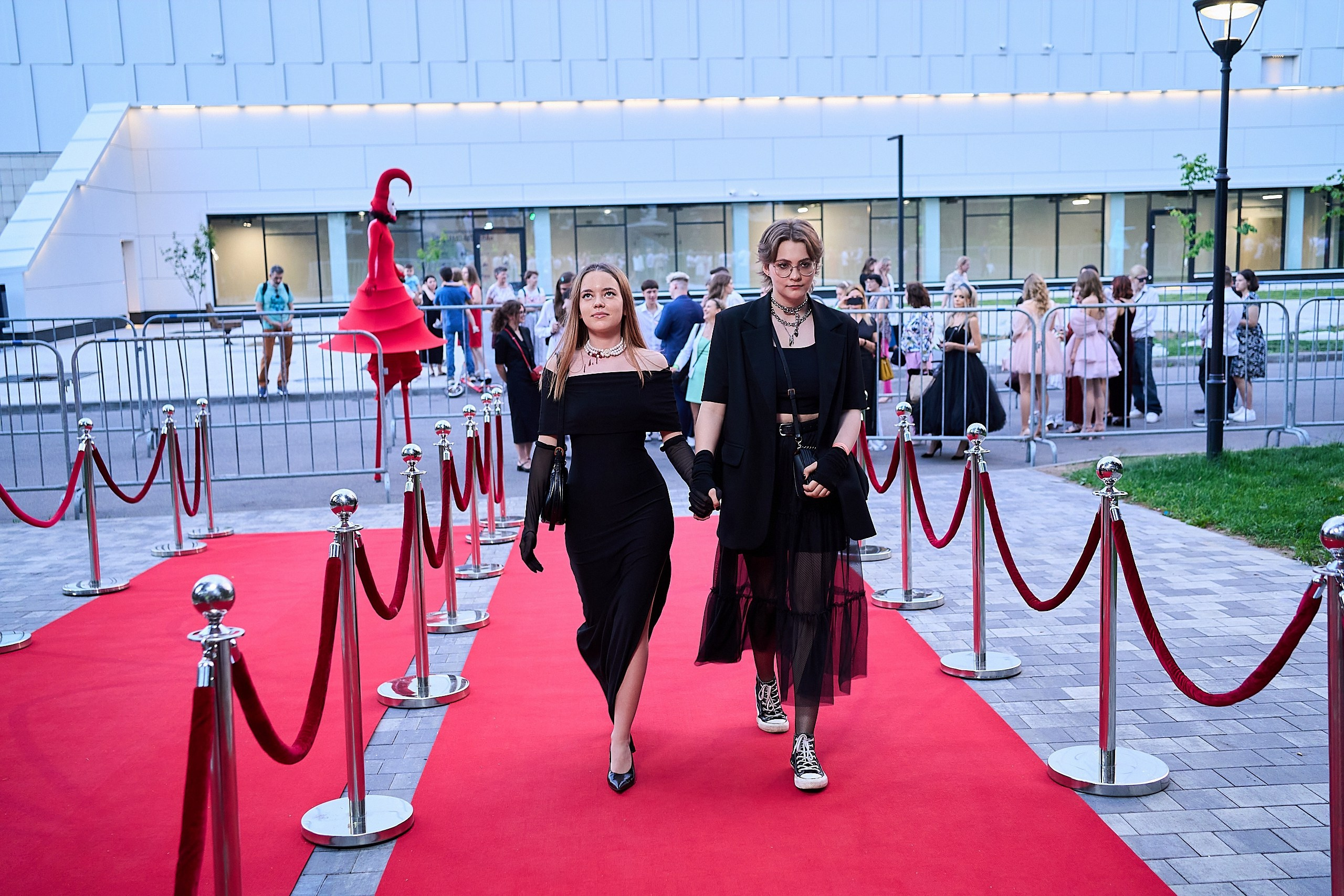 Выпускной 2024 концертный зал Академия ВТБ. Фотограф и Видеограф в Москве. Олег Корушев