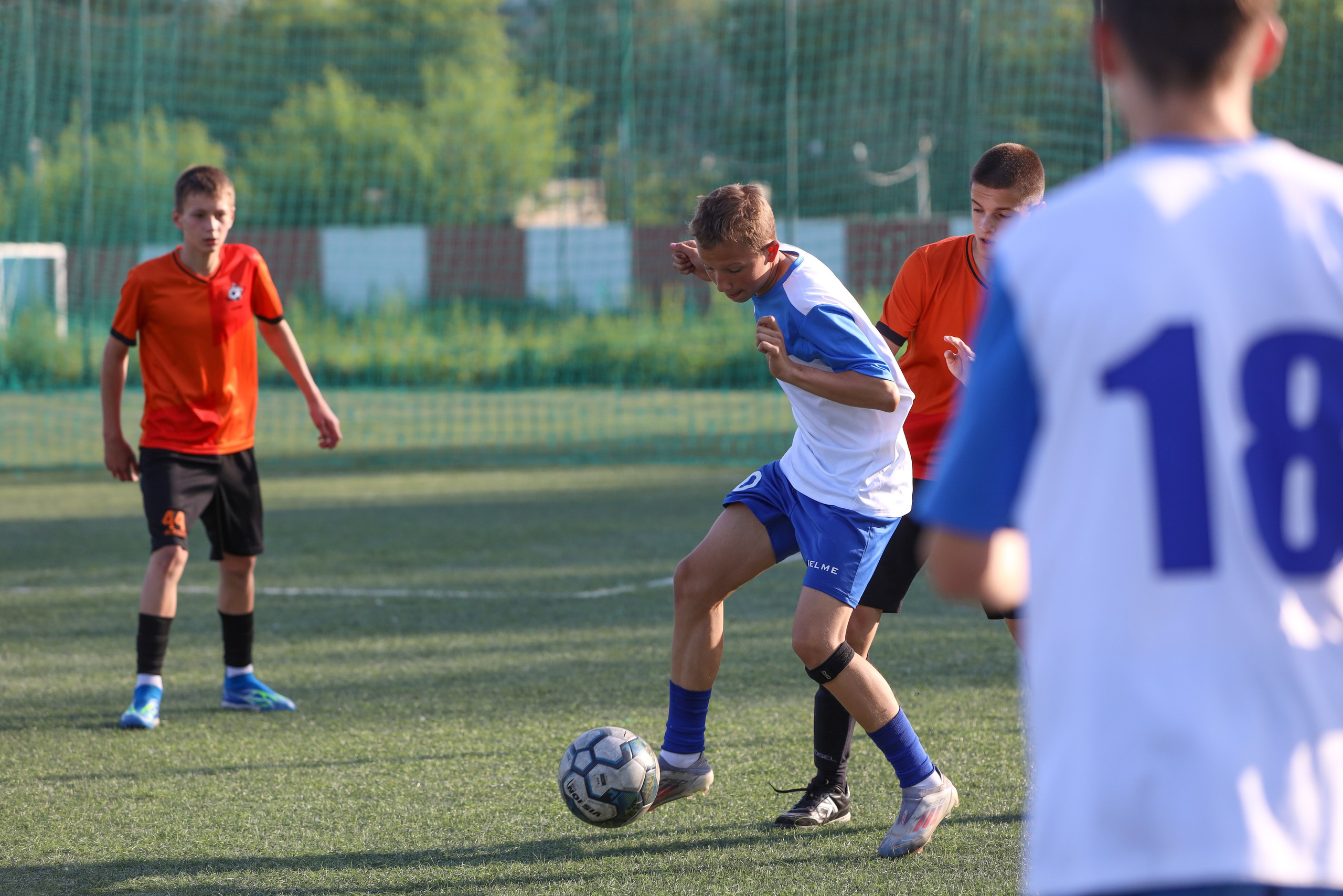Кинель — Виктория Унион. Чемпионат СФПЛ. Молодежная футбольная лига U-15. Спортивный фотограф в Самаре
