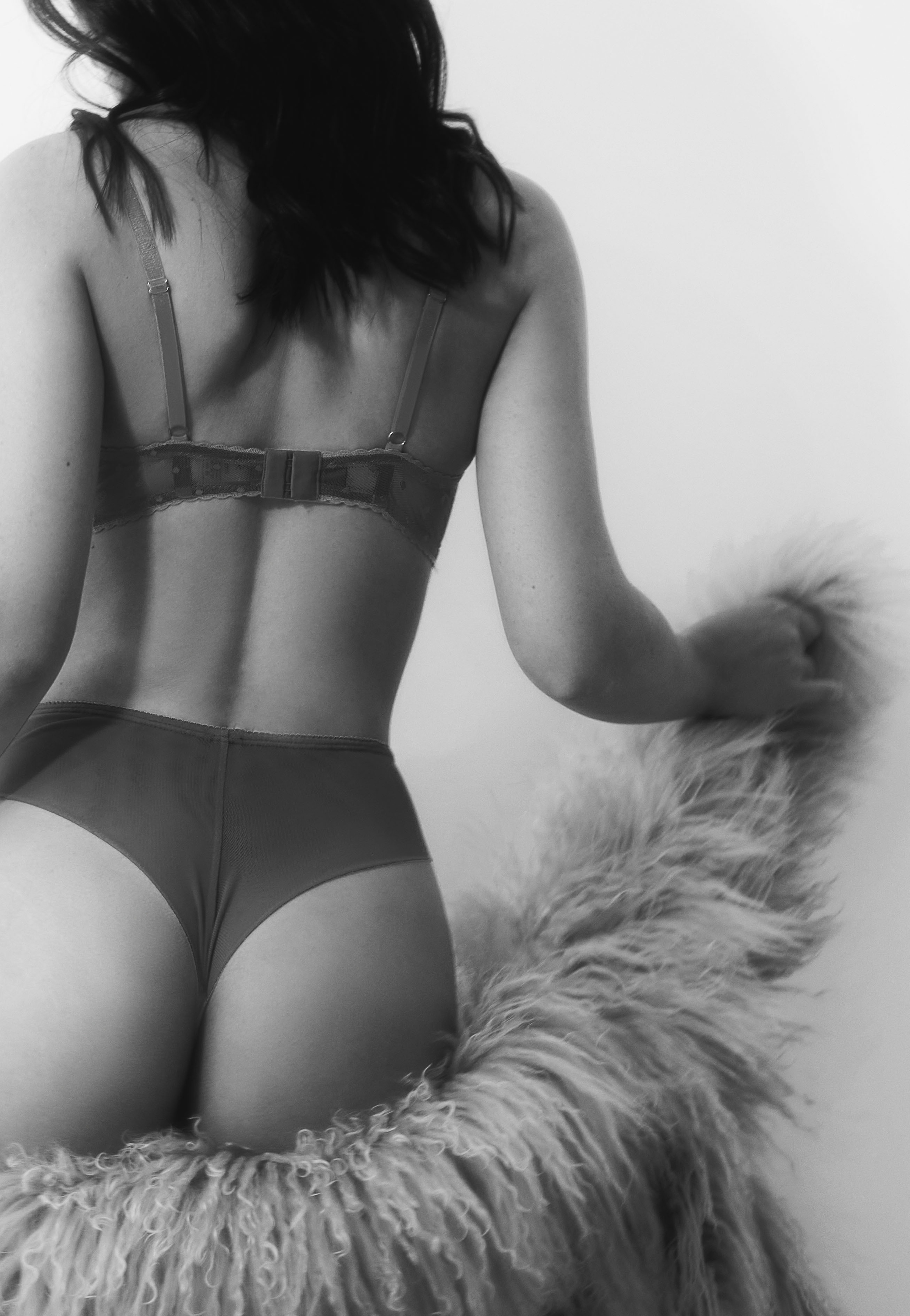 фотосессия для девушки в нижнем белье