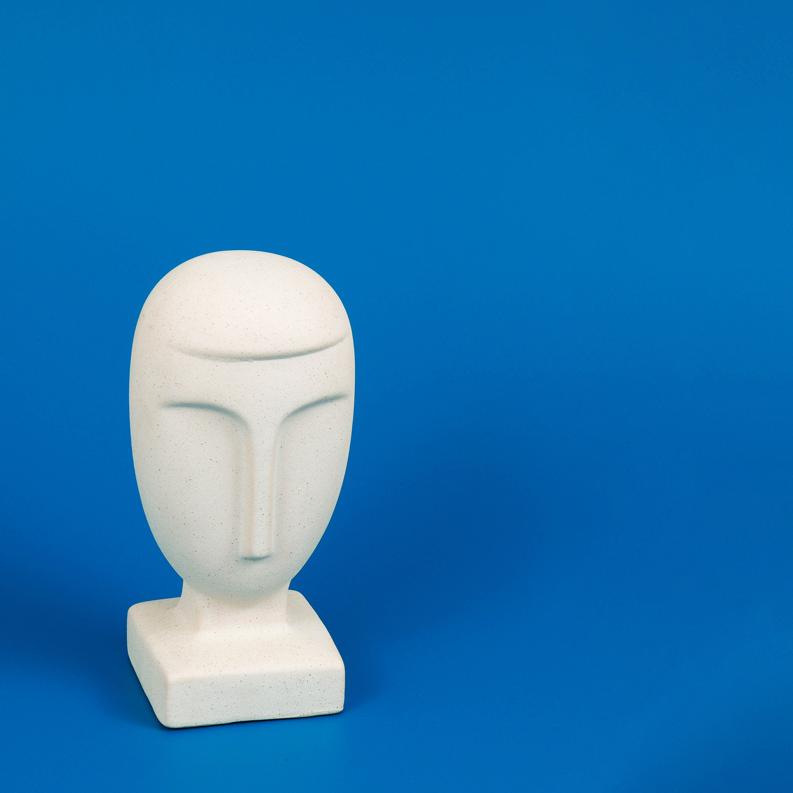 Фигурки. Статуэтки