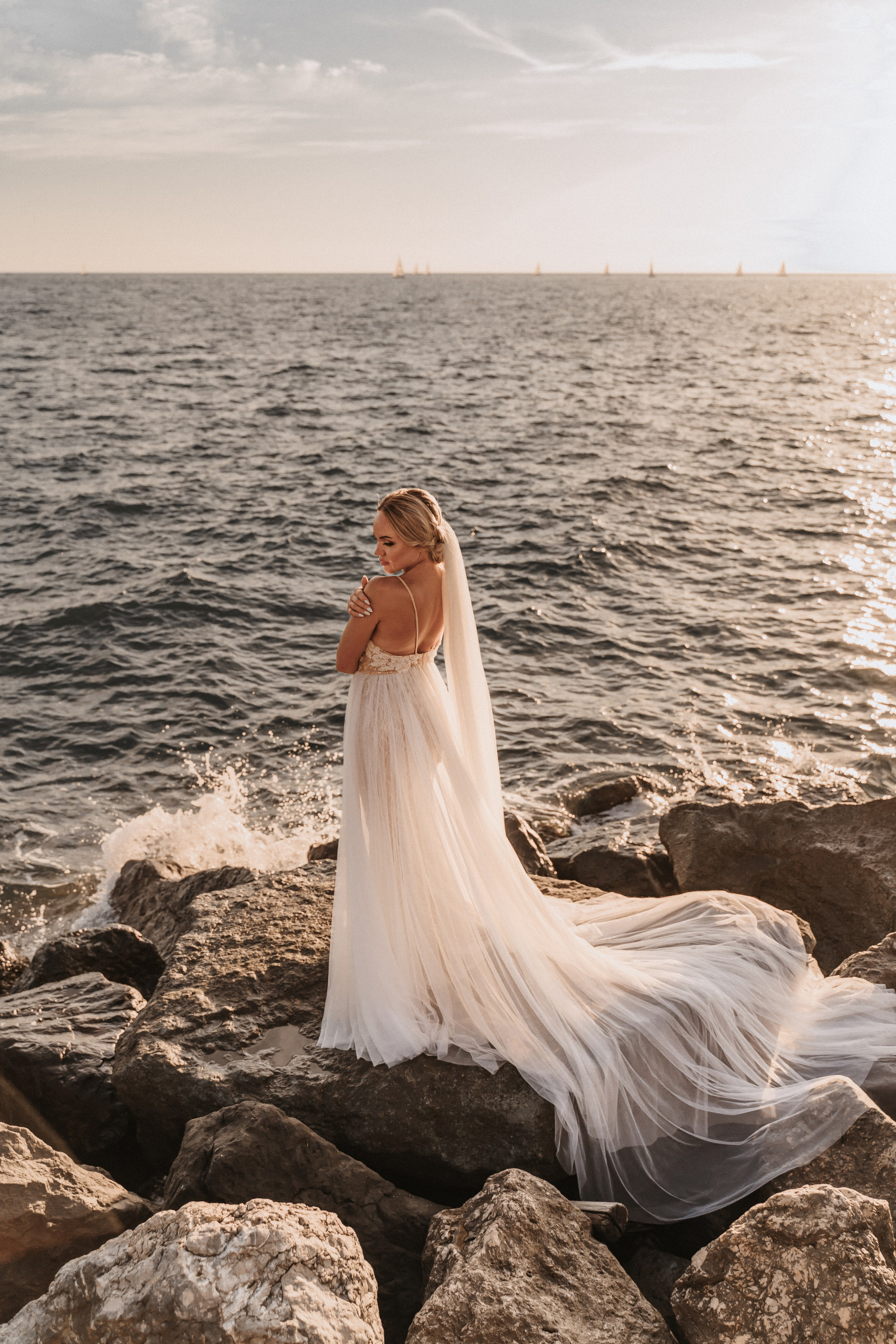 Свадебная фотосессия на море и в горах в Сочи. Алина Бернд — свадебный и индивидуальный фотограф в Сочи и Адлере