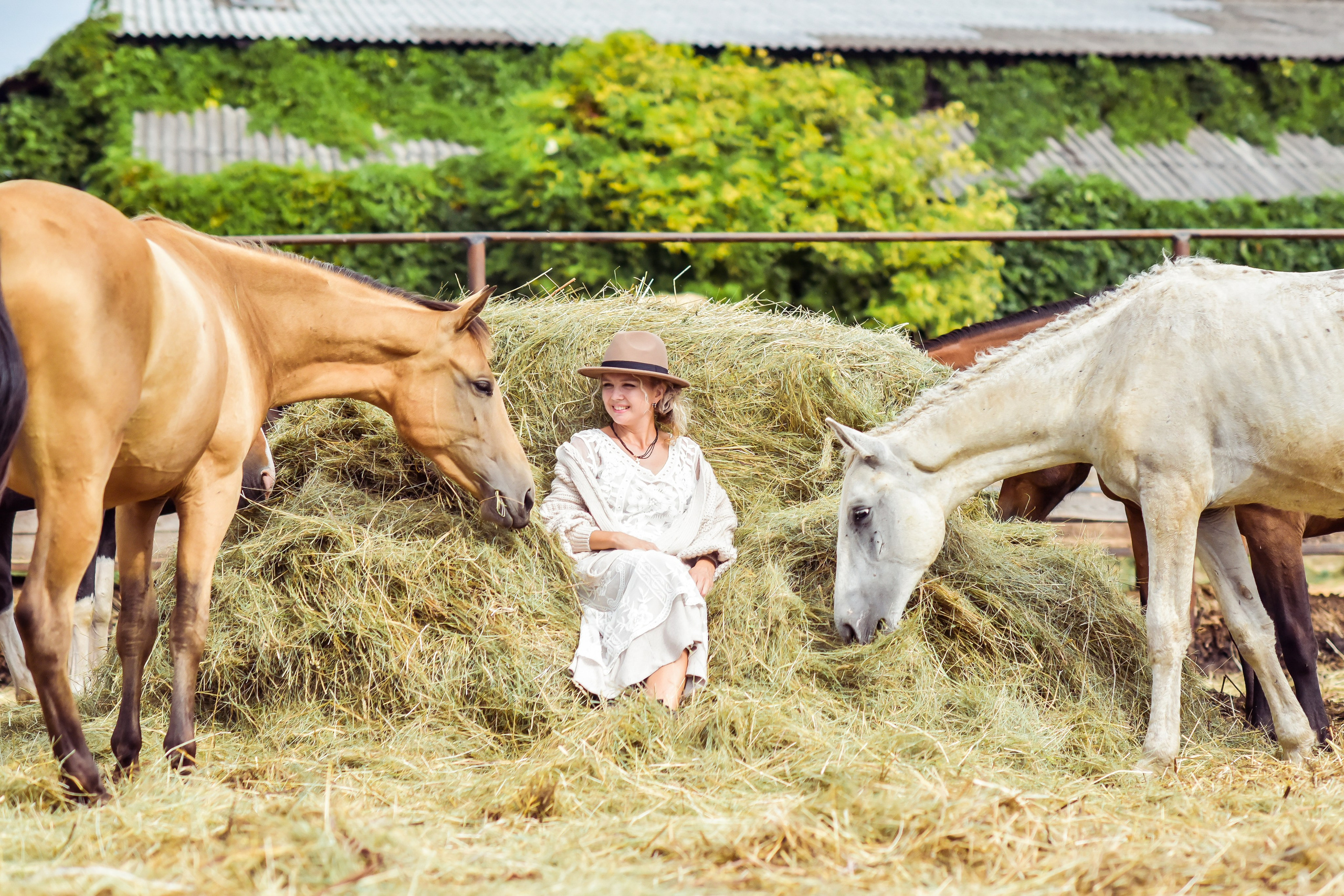 РАНЧО/ АВГУСТ. Фотограф для бизнесконтента, репортажей и семейного альбома в Москве