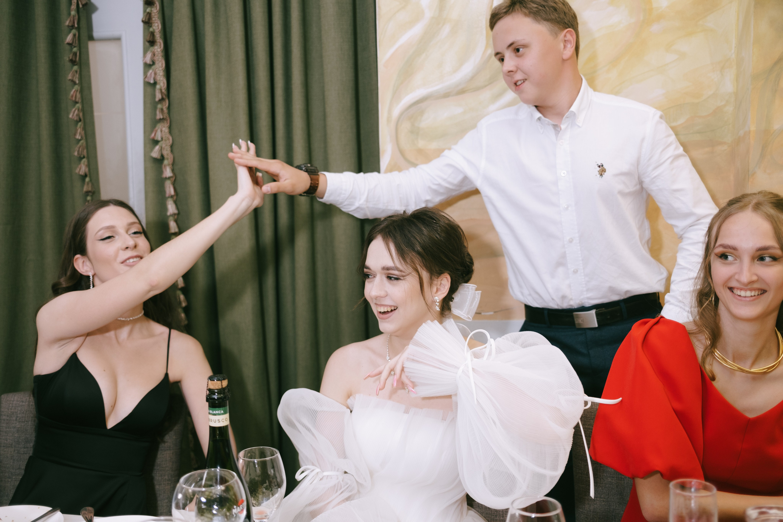 Выпускной школа 33. Свадебный и репортажной фотограф Денис Ожигин в Краснодаре и Краснодарском крае