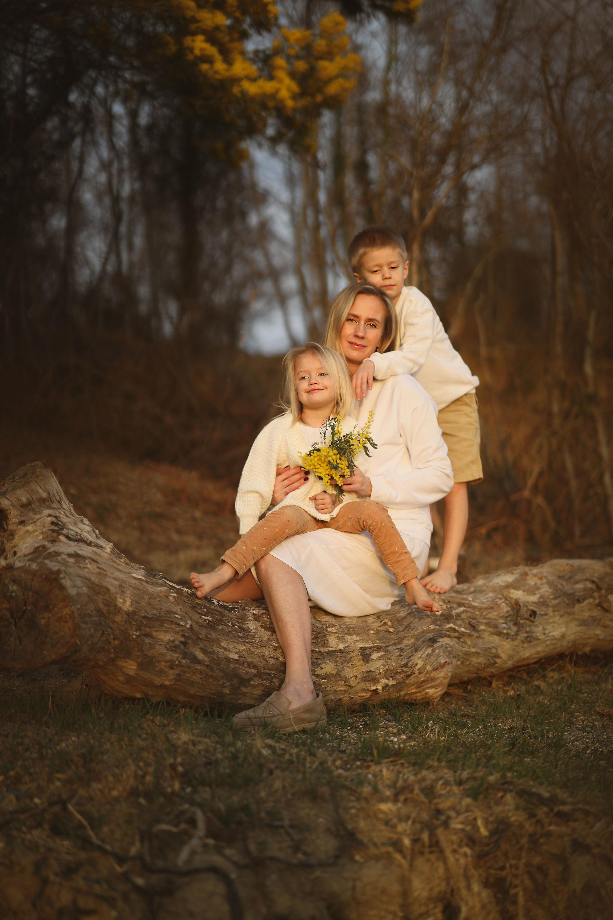 Семейная фотосессия на пляже в Абхазии. Свадебный и семейный фотограф в Абхазии Жанна Соснина