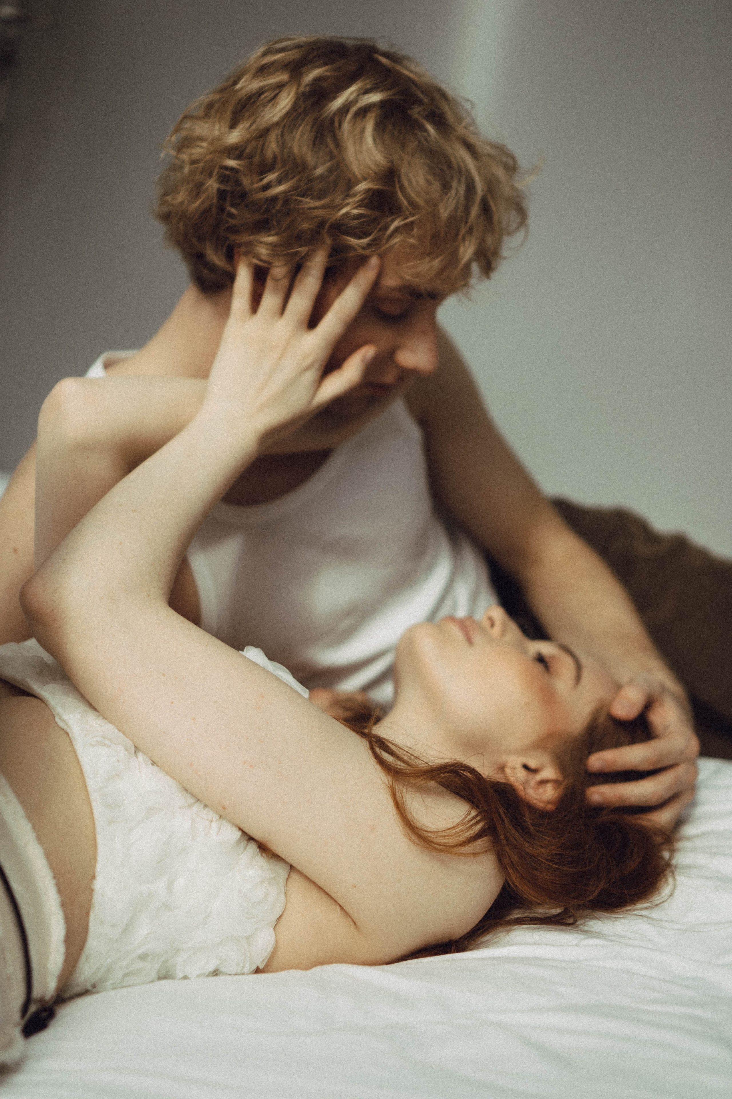 СВАДЕБНАЯ СЬЕМКА В ОТЕЛЕ. СБОРЫ ЖЕНИХА И НЕВЕСТЫ И ТАКЖЕ ТОР И ПОДГОТОВКА К ПРОГУЛКЕ. Профессиональный фотограф, Санкт-Петербург — Виктория Богомолова