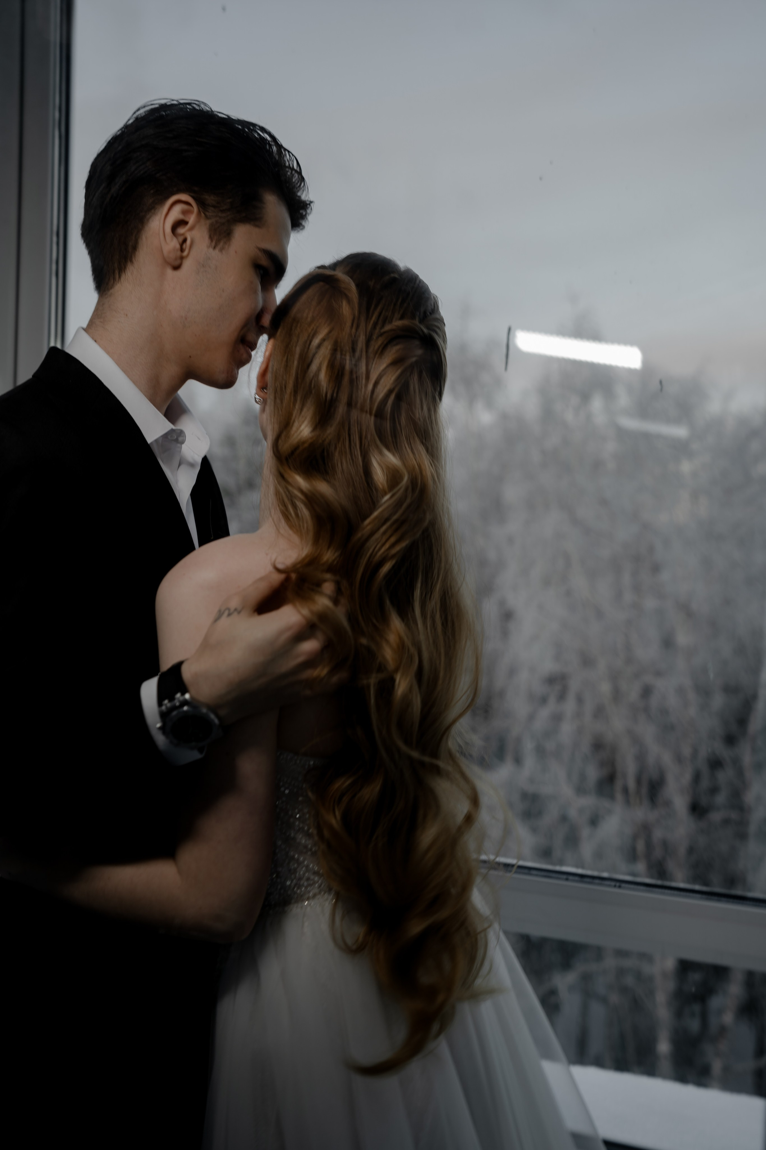 СВАДЕБНАЯ СЬЕМКА СБОРОВ В ОТЕЛЕ И ВЫЕЗД НА ЦЕРЕМОНИЮ (СНЯТО В СИБИРЕ В НИЖНЕВАРТОВСКЕ)М. Профессиональный фотограф, Санкт-Петербург — Виктория Богомолова