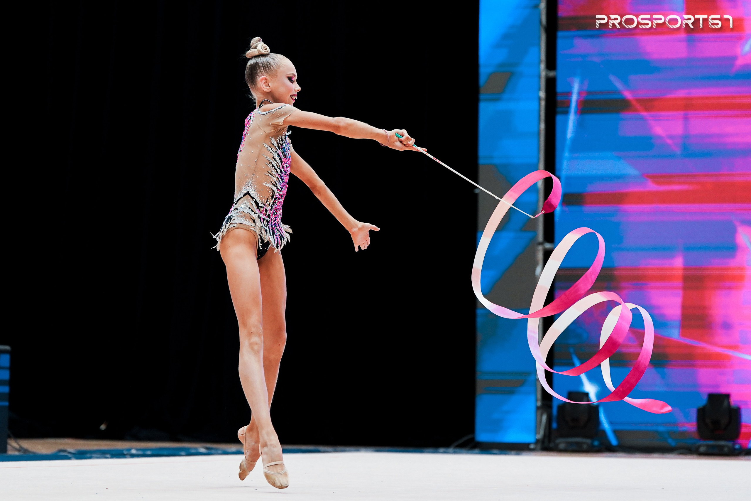 Ева Кононова. Хрустальная роза 2025 г.Минск. Спортивный фотограф Олег Медведев | prosport67 | Смоленск