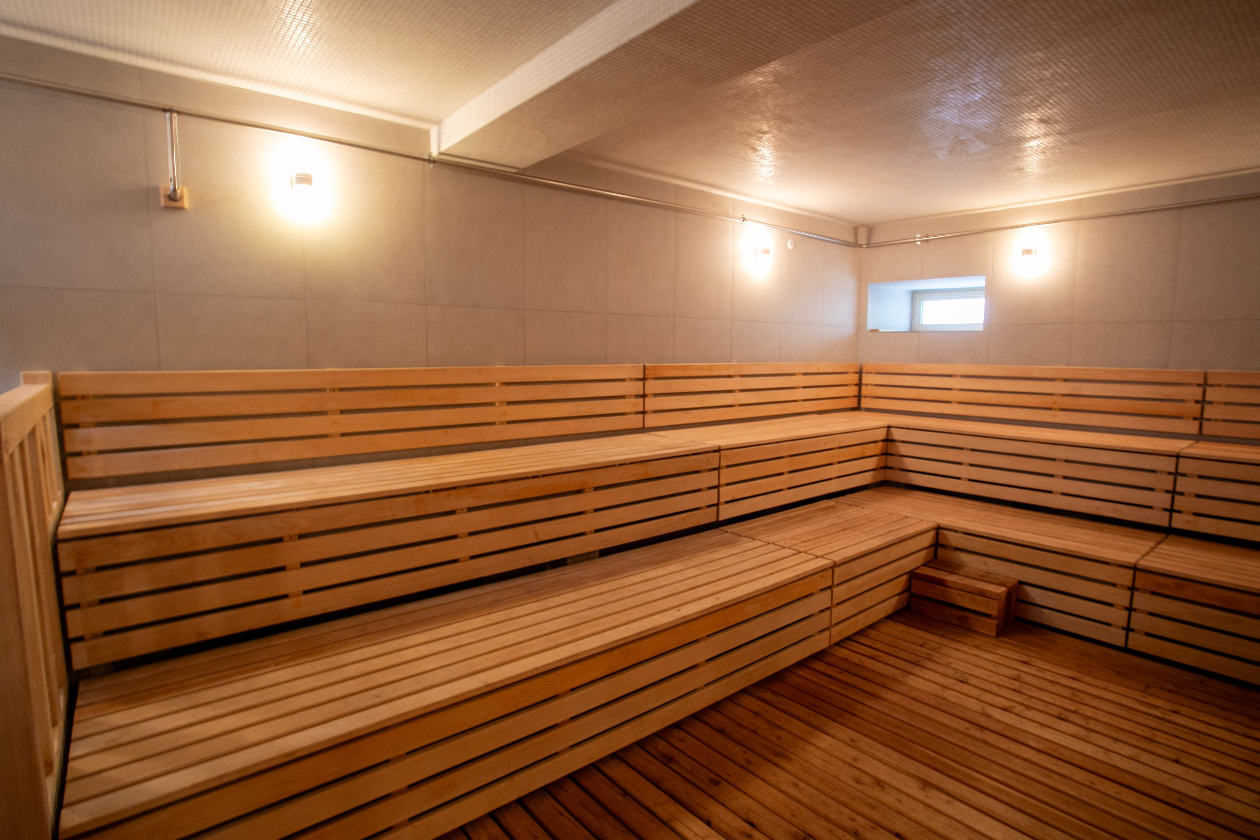 Новомостовые бани Уфа, Бани Уфа, Новомостовая, 3а, Баня Эдельвейс, Сауна Уфа, Спа Уфа, баня, сауна, Уфа, кедровая парная, общая парная, кабинки для отдыха Уфа