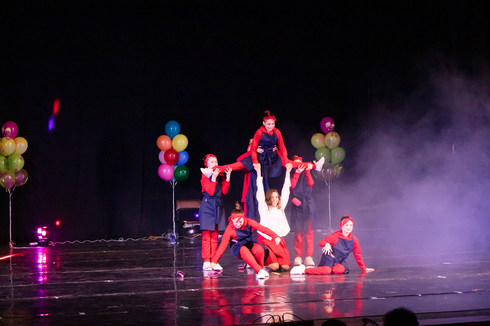 Репортаж с отчетного концерта танцевальной студии Смузи Дэнс. Фотограф в Москве Серегина Екатерина