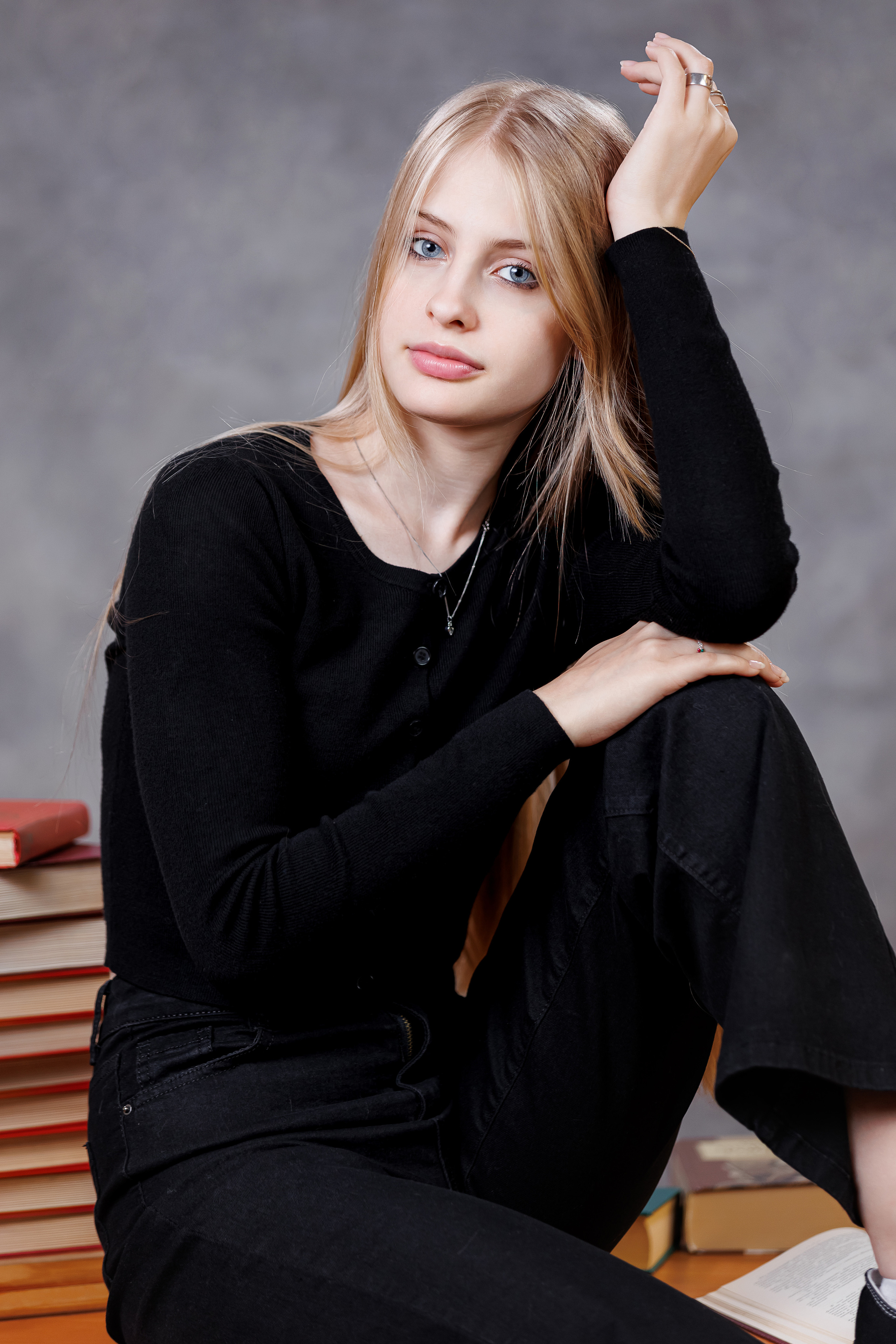 Портреты на однотонном фоне. Семейный и детский фотограф Комина Елена, Власиха, Одинцово