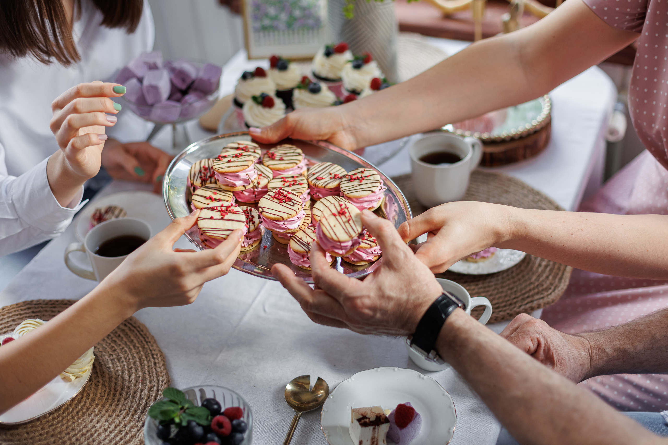 Контент съёмка для домашнего кондитера Ольги «Тут.зефир». Семейный и детский фотограф Комина Елена, Власиха, Одинцово