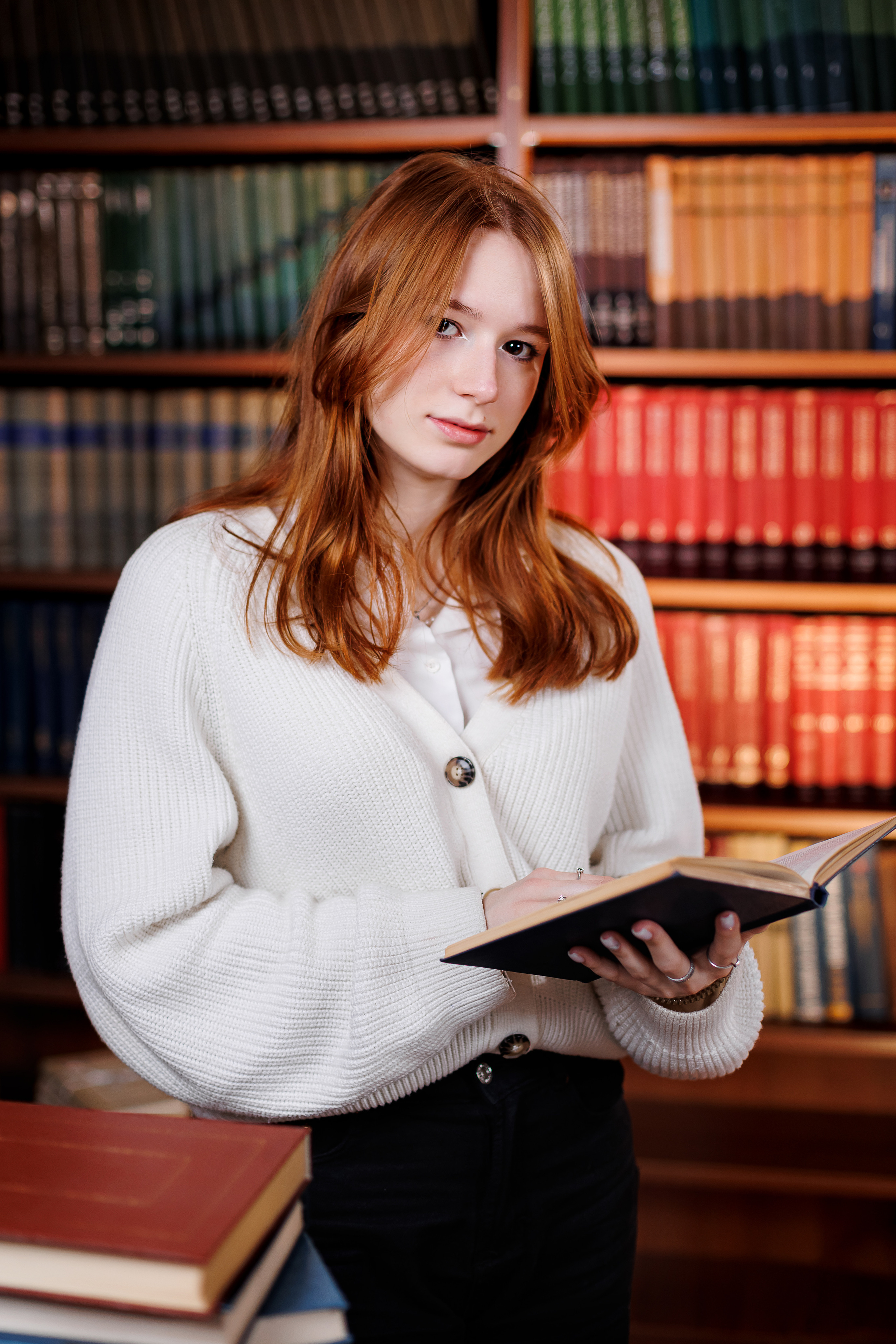 Портреты в Библиотеке. Семейный и детский фотограф Комина Елена, Власиха, Одинцово