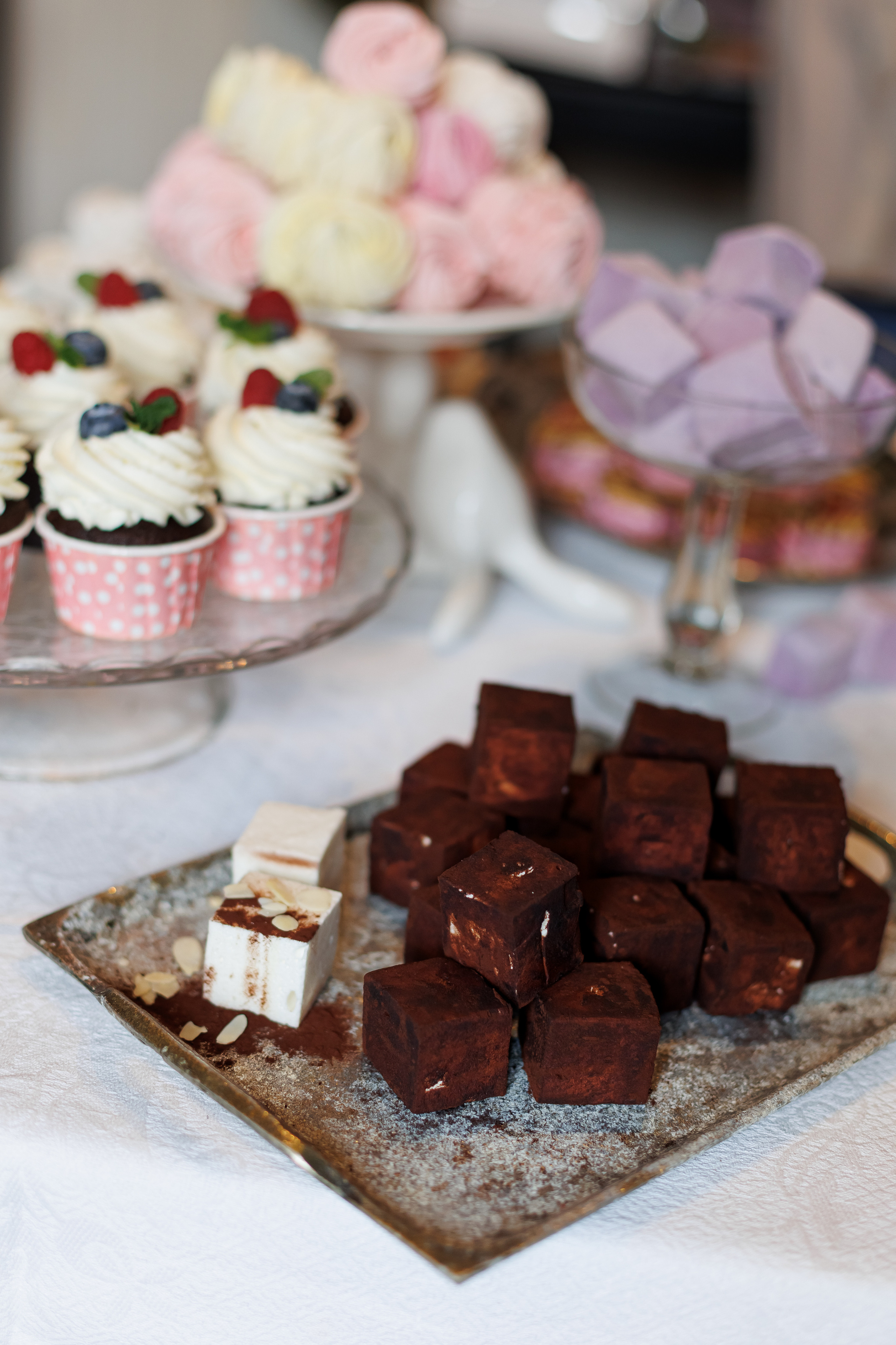 Контент съёмка для домашнего кондитера Ольги «Тут.зефир». Семейный и детский фотограф Комина Елена, Власиха, Одинцово