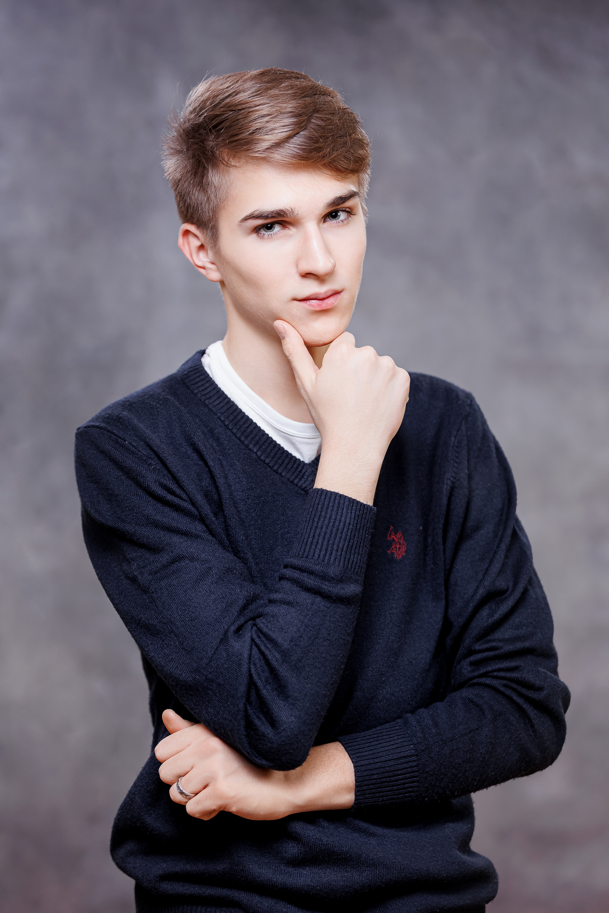 Портреты на однотонном фоне. Семейный и детский фотограф Комина Елена, Власиха, Одинцово