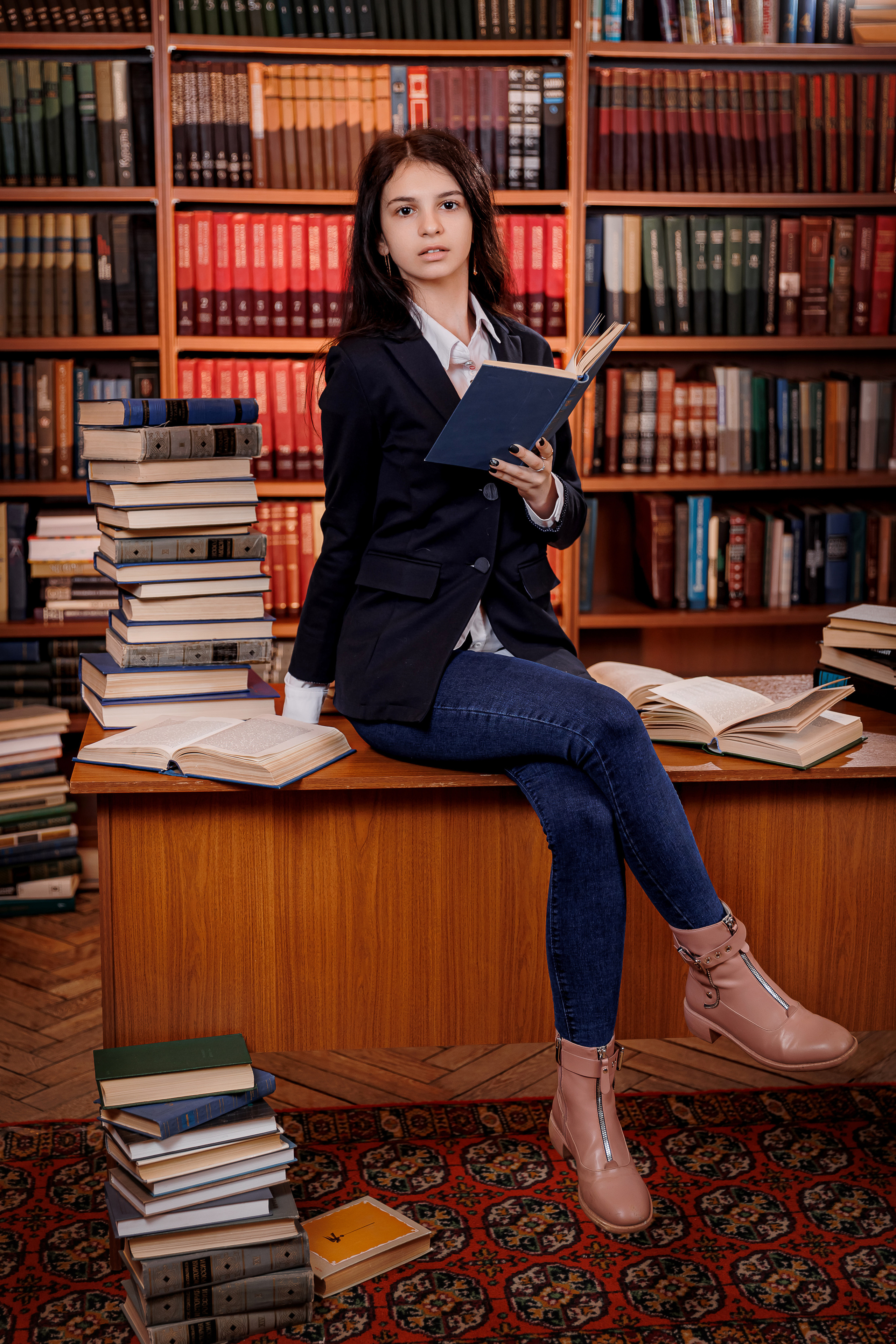 Портреты в Библиотеке. Семейный и детский фотограф Комина Елена, Власиха, Одинцово