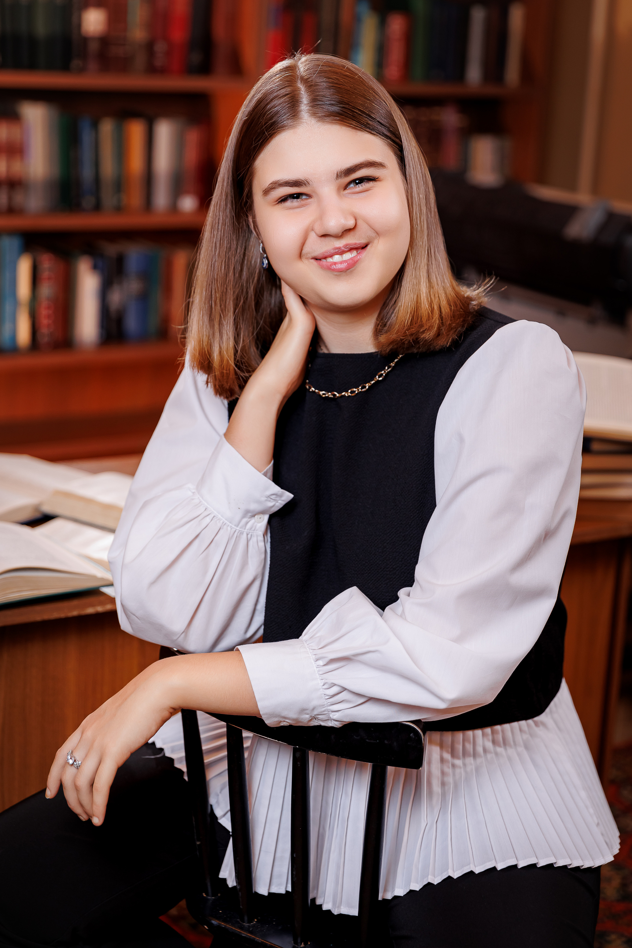 Портреты в Библиотеке. Семейный и детский фотограф Комина Елена, Власиха, Одинцово