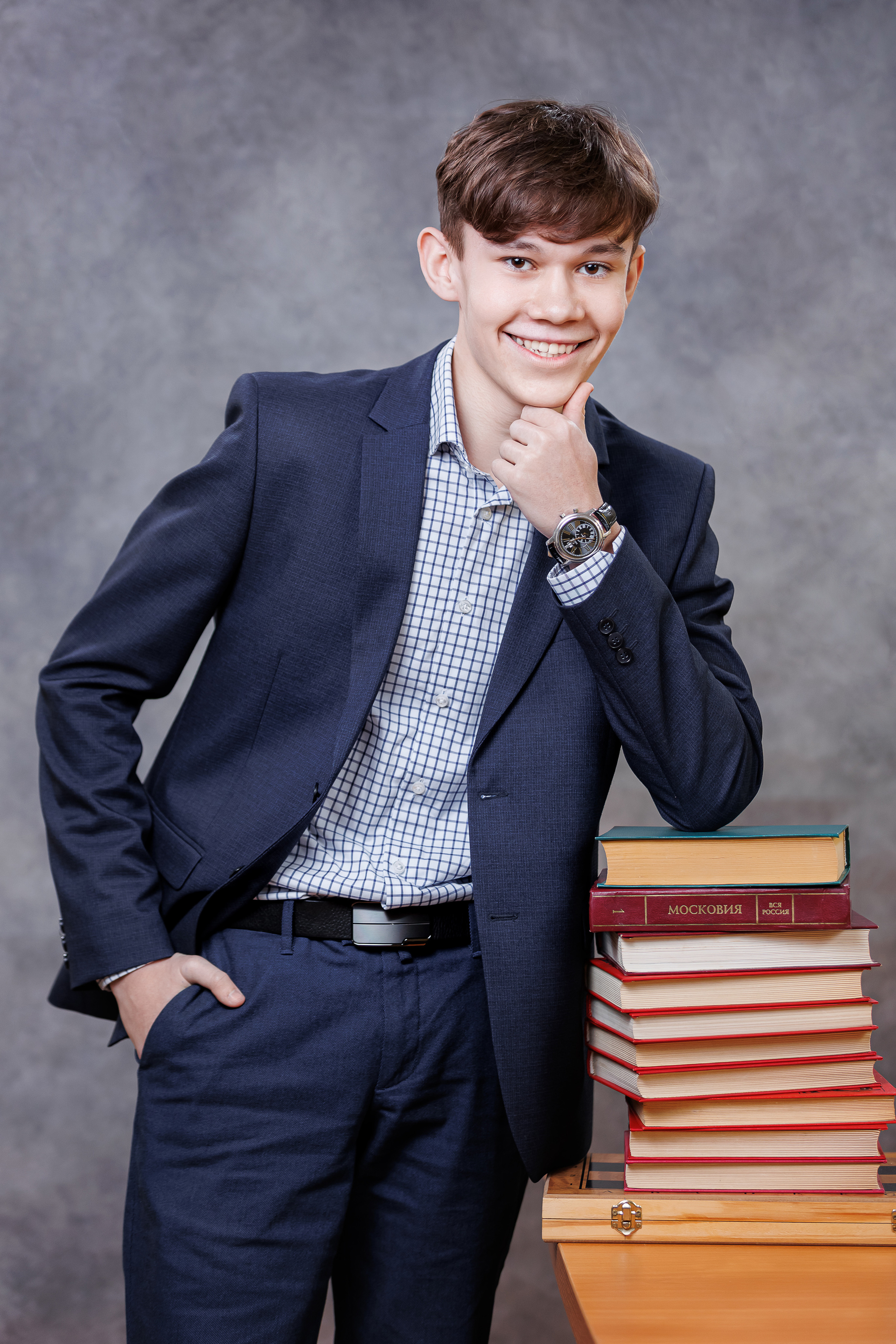 Портреты на однотонном фоне. Семейный и детский фотограф Комина Елена, Власиха, Одинцово